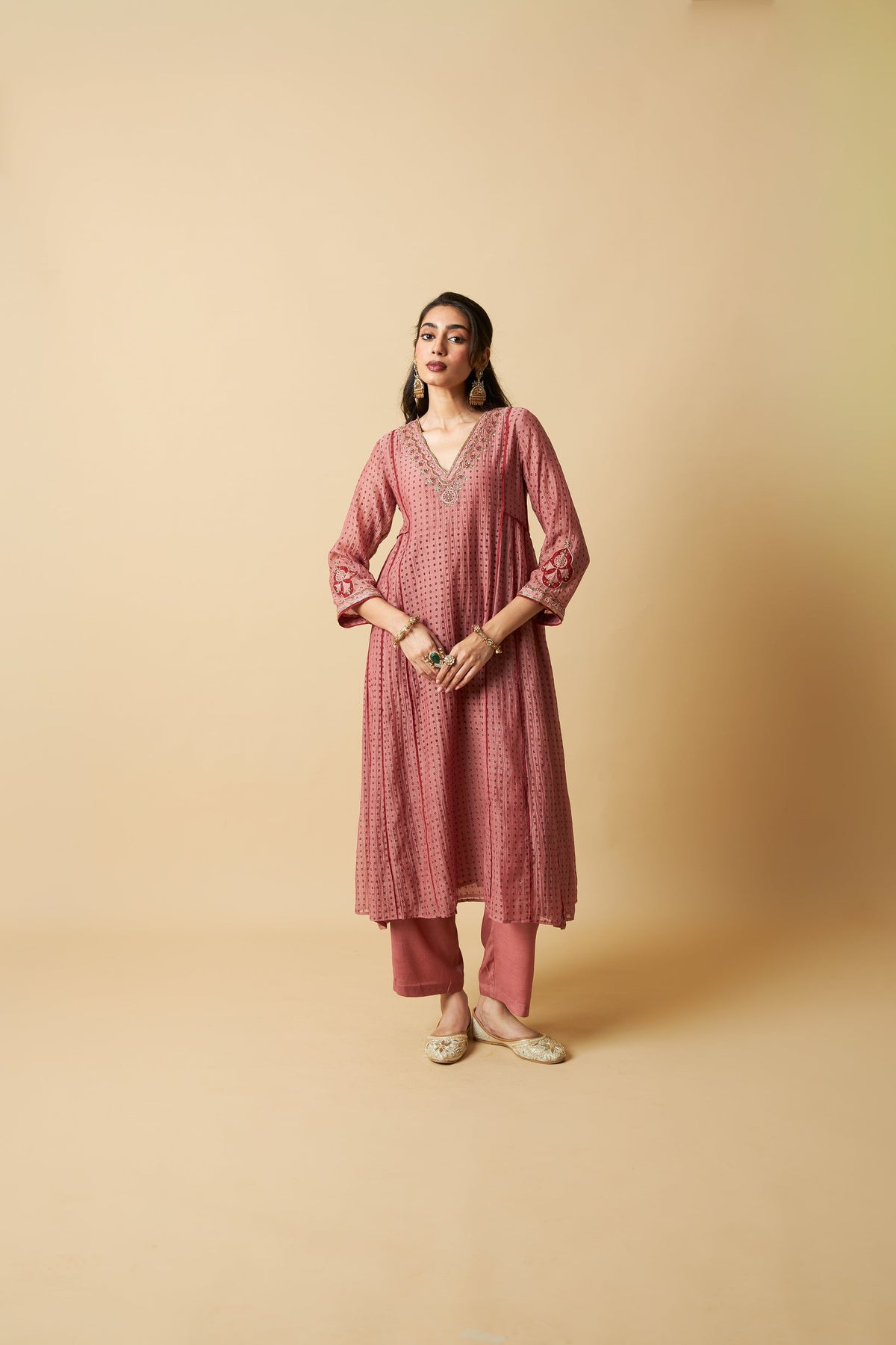Bijli Begum Embroidered Kurta Set- Set of 2 - CiceroniKurta Set, Festive WearPants and Pajamas