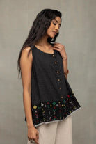 Black Checks Jamdani Top - CiceroniTopsSutra Art of Clothing