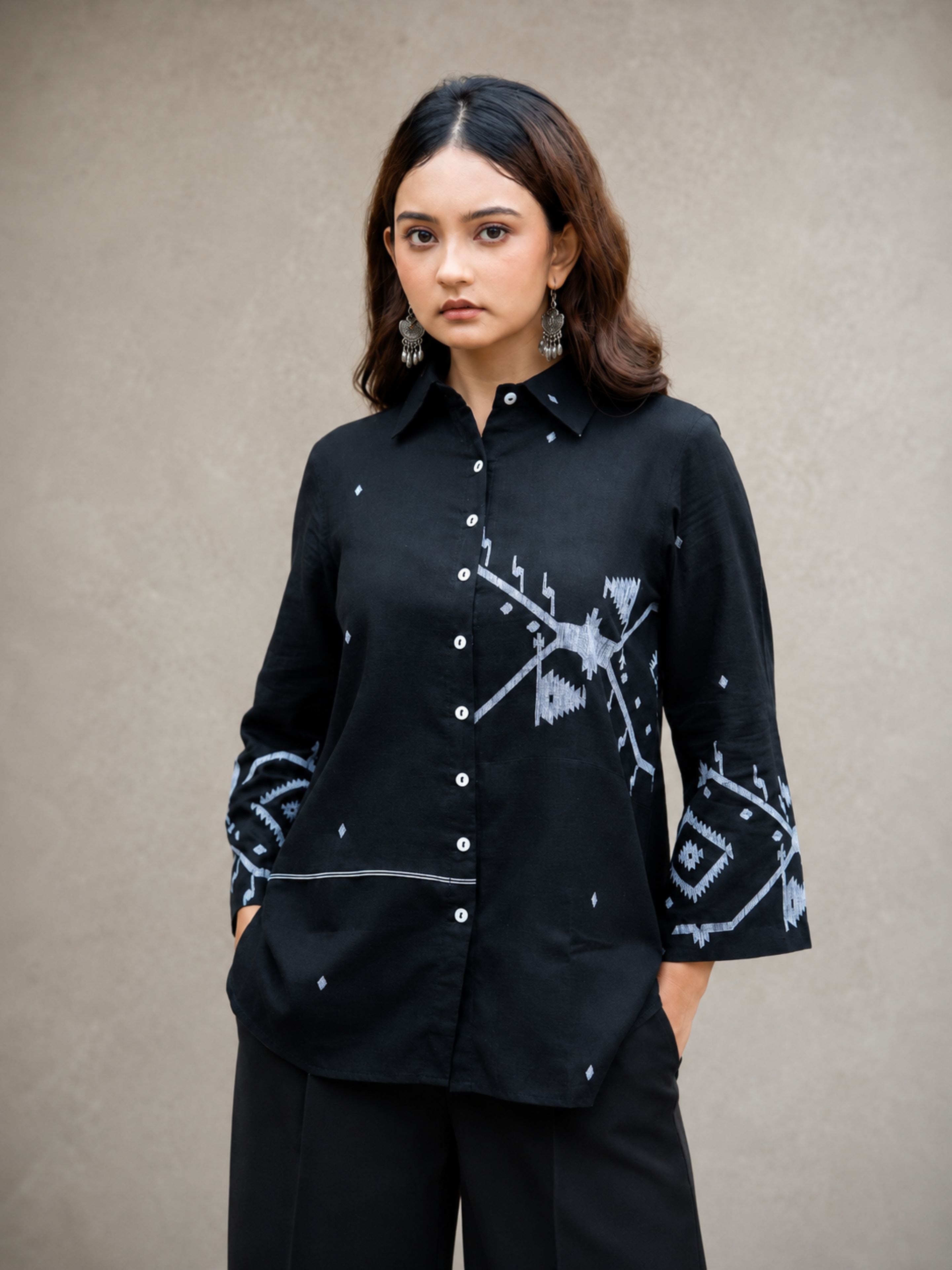 Black Eclipse Jamdani Cotton Shirt - CiceroniWomen ShirtsSutra Art of Clothing