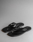 Black Knot Flip Flops - Women - CiceroniFlatsSlomotion