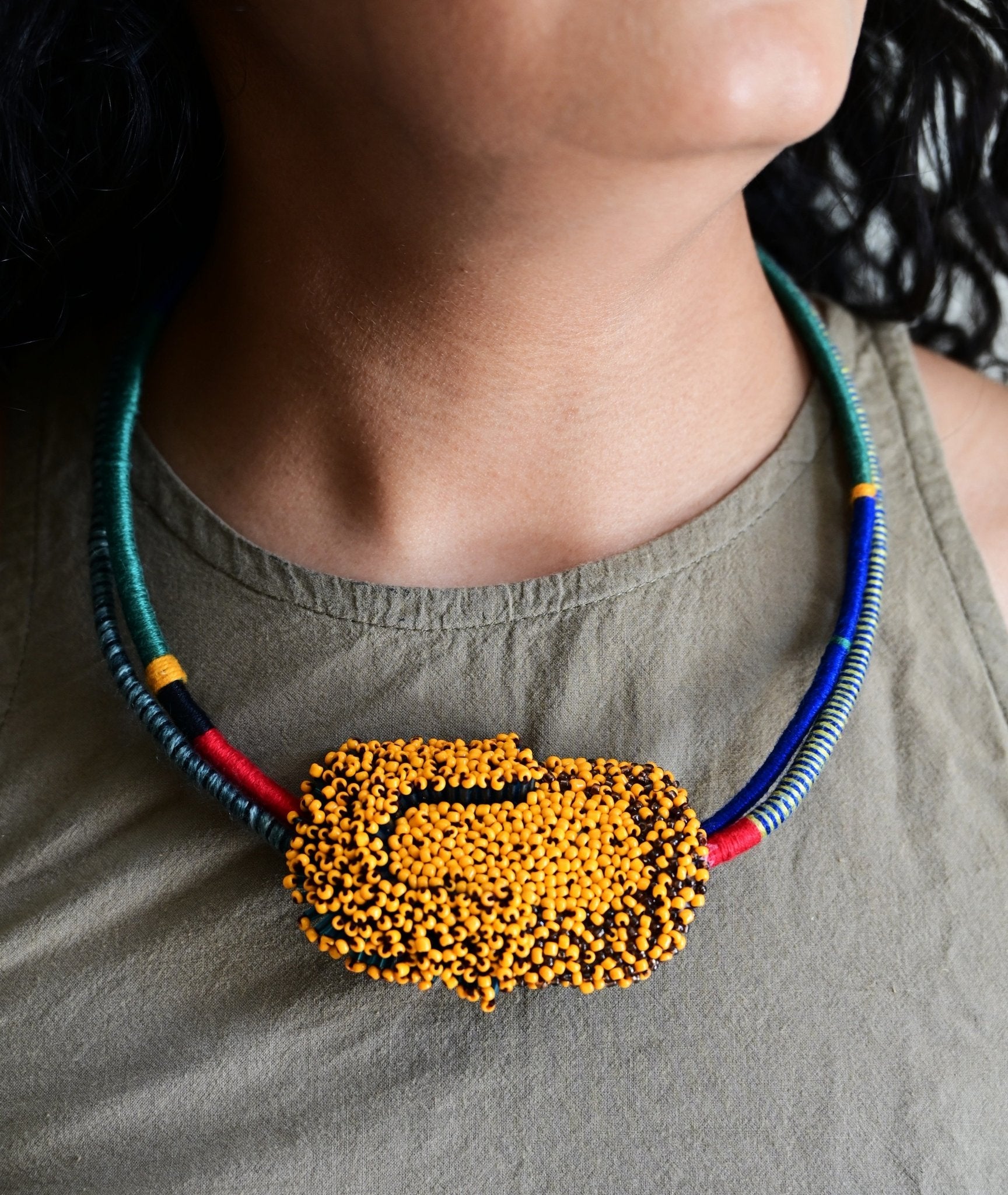Bloom Sculpture Neckpiece - Brown - CiceroniNeckpieceBandish