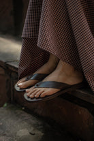 Burgundy Knot Flip Flops - Women - CiceroniFlatsSlomotion