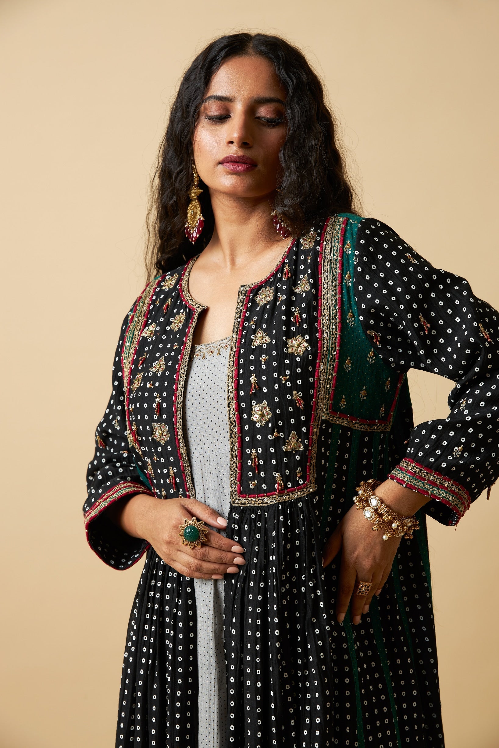 Chaand Raat Embroidered Jacket - CiceroniJacketPants and Pajamas