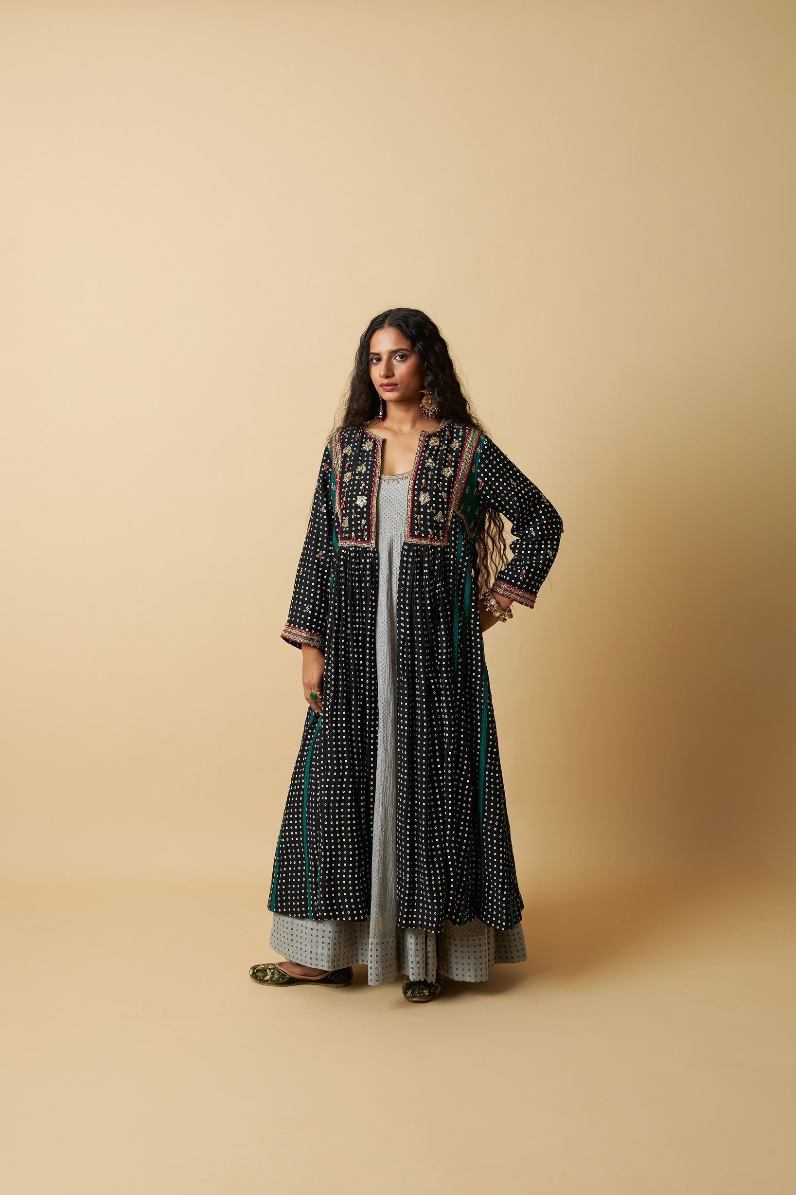 Chaand Raat Embroidered Kurta Set- Set of 3 - CiceroniKurta Set, Festive WearPants and Pajamas