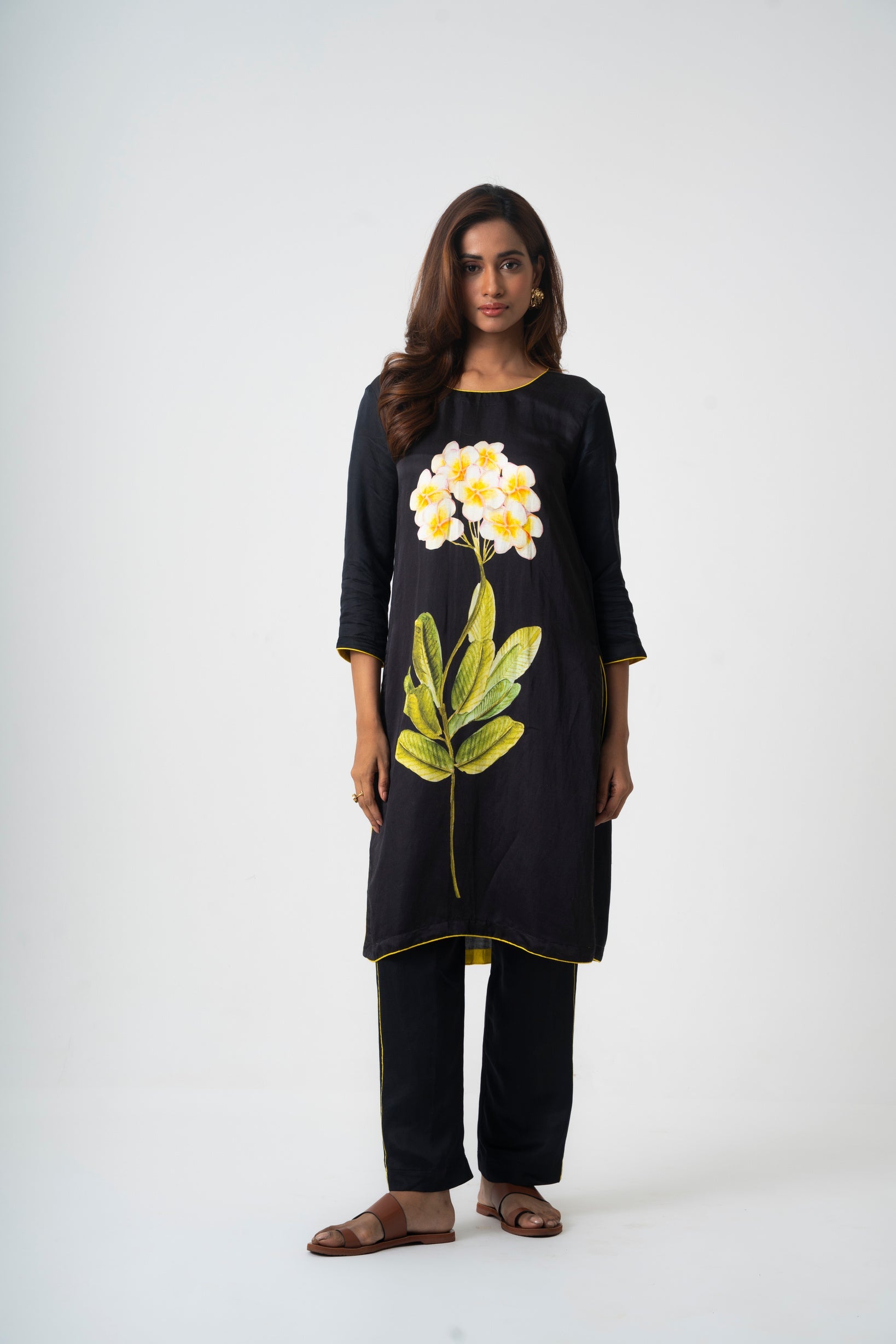 Chafa Bloom Black Set - CiceroniKurta Set, Everyday WearPrachi Kamat
