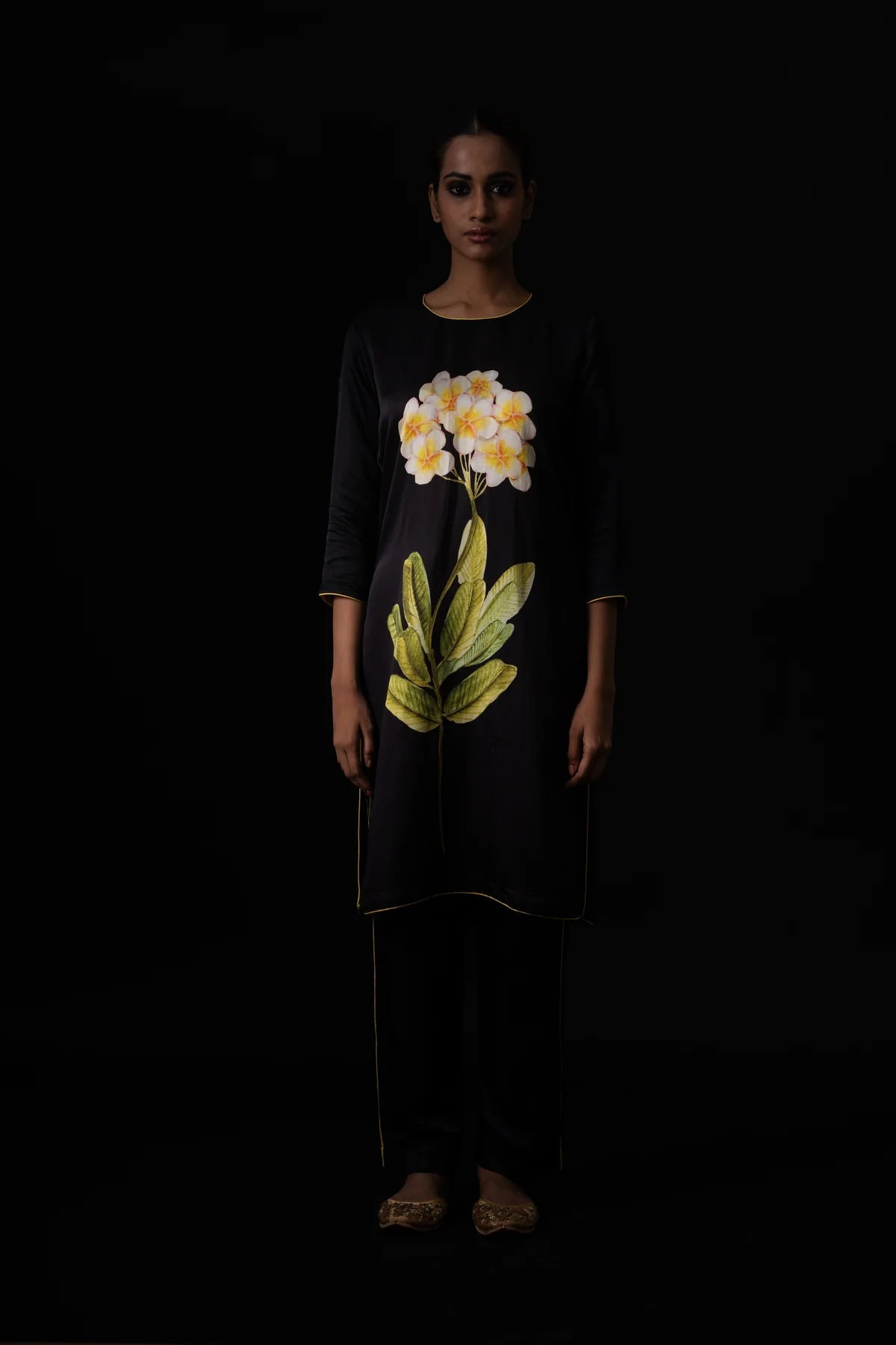 Chafa Bloom Black Set - CiceroniKurta Set, Everyday WearPrachi Kamat