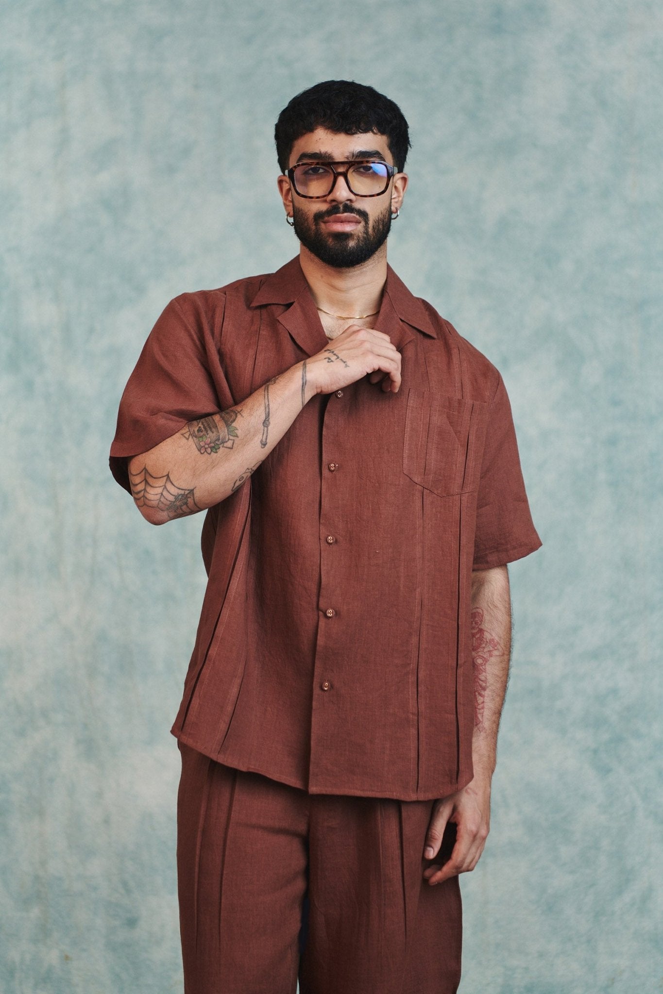 Chocolate Linen Men's Pleated Camp Collar Shirt - CiceroniMen ShirtsSaphed