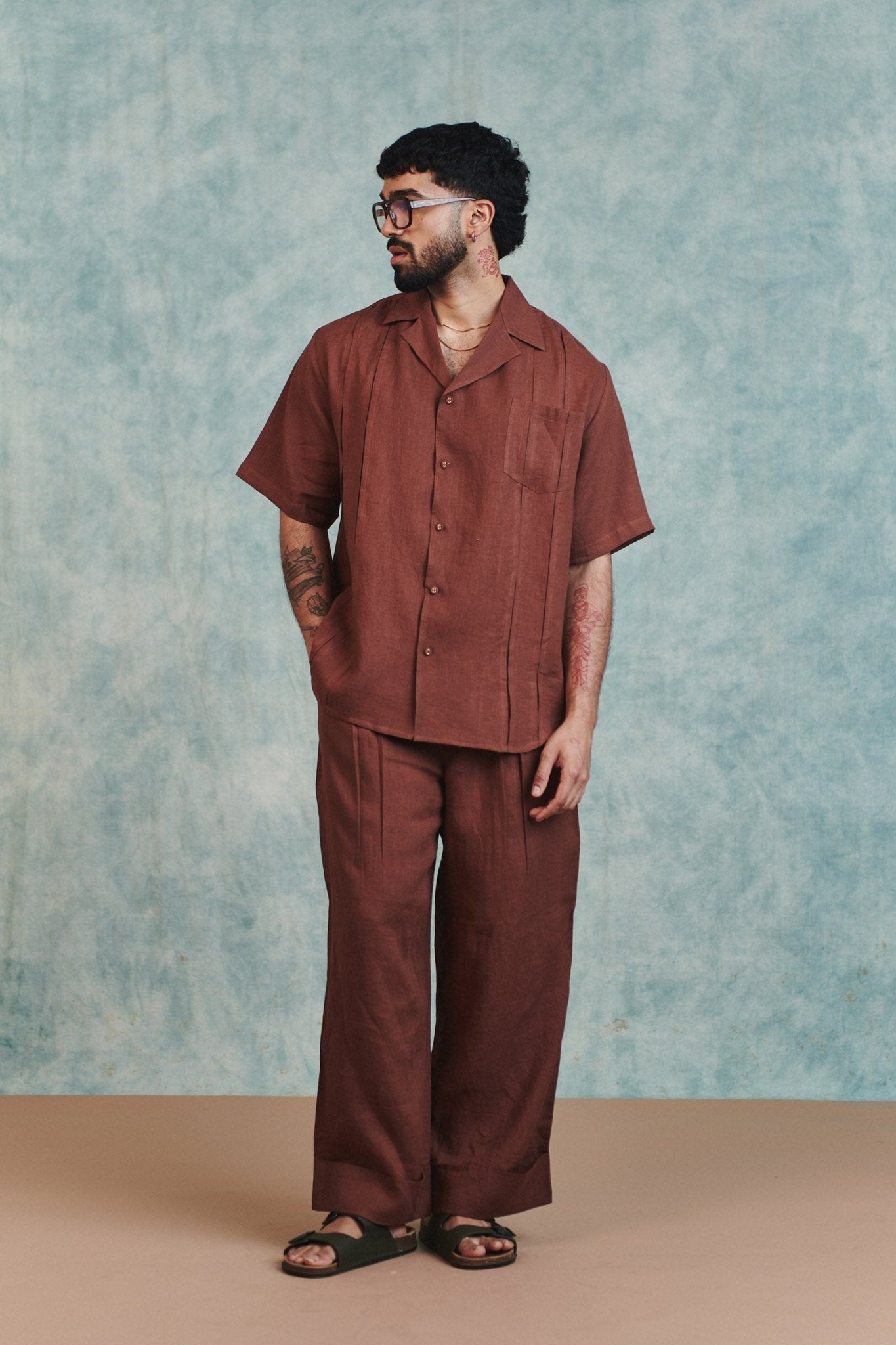 Chocolate Linen Men's Pleated Camp Collar Shirt - CiceroniMen ShirtsSaphed