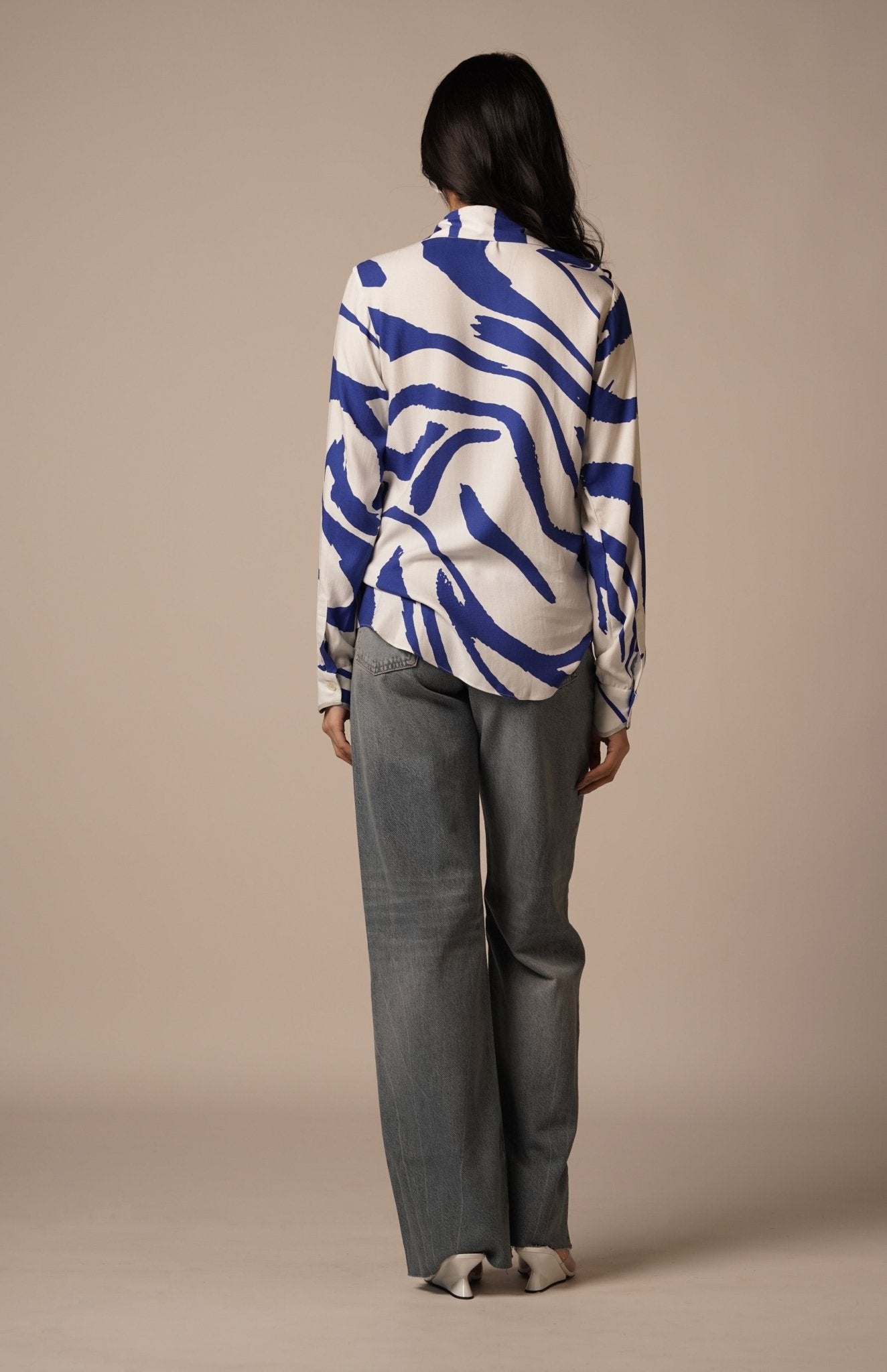 Cora Classic Shirt - CiceroniShirtsAdvait