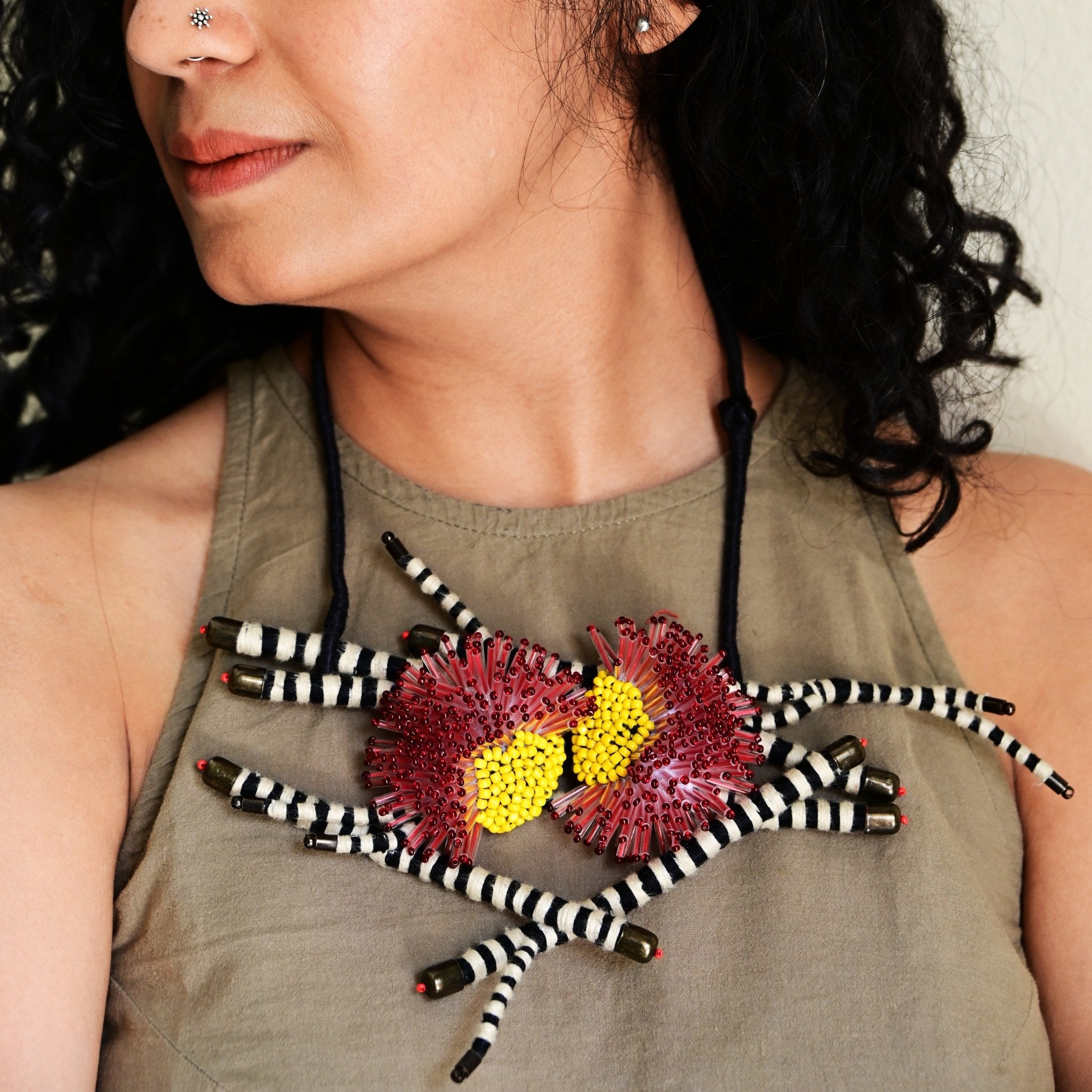 Crimson Bloom Statement Necklace - CiceroniNeckpieceBandish