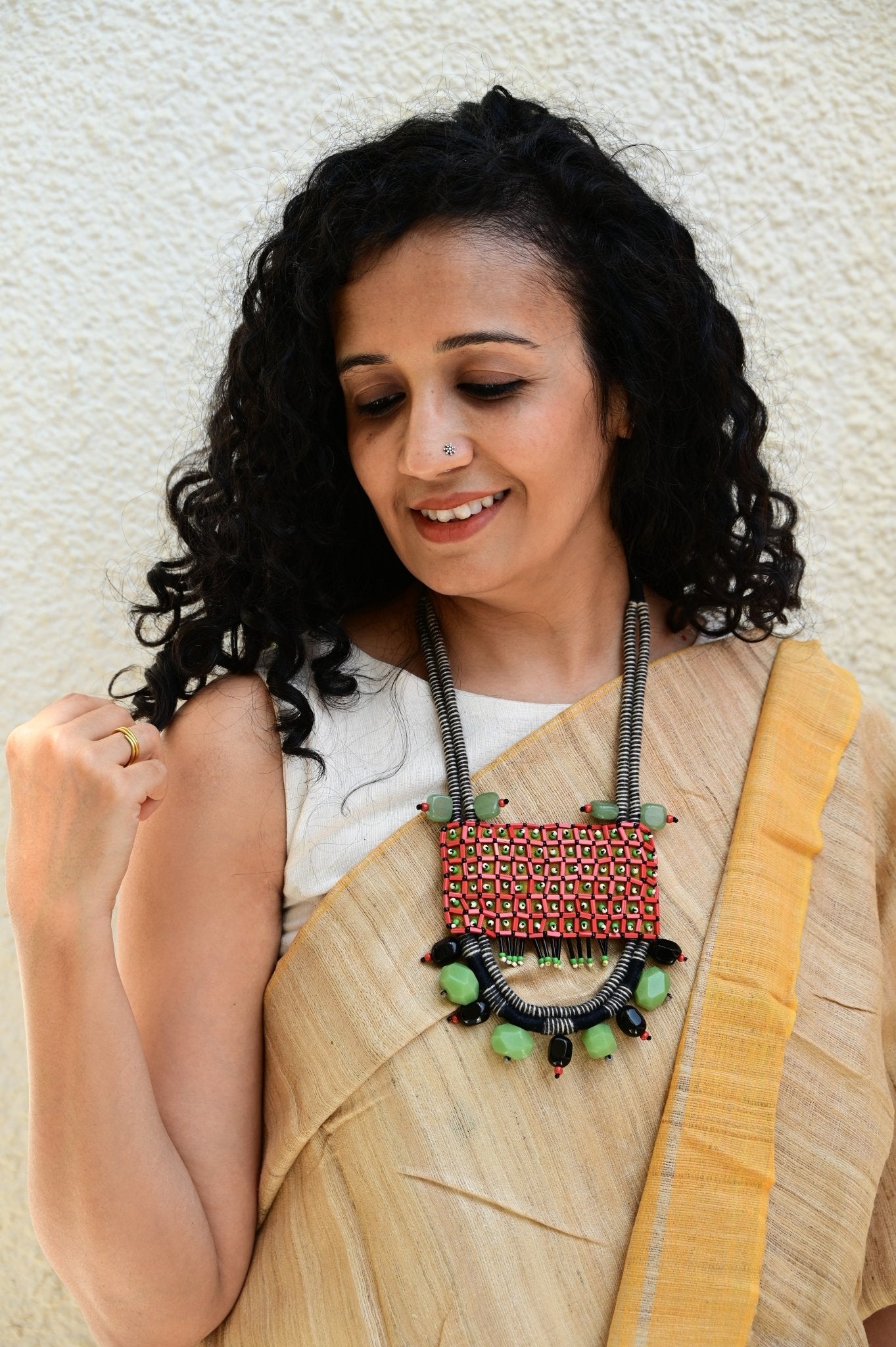Crimson Grid Neckpiece - CiceroniNeckpieceBandish