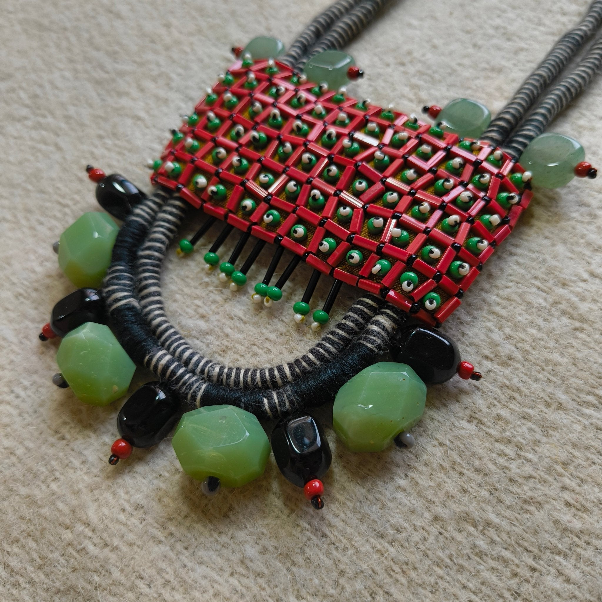 Crimson Grid Neckpiece - CiceroniNeckpieceBandish
