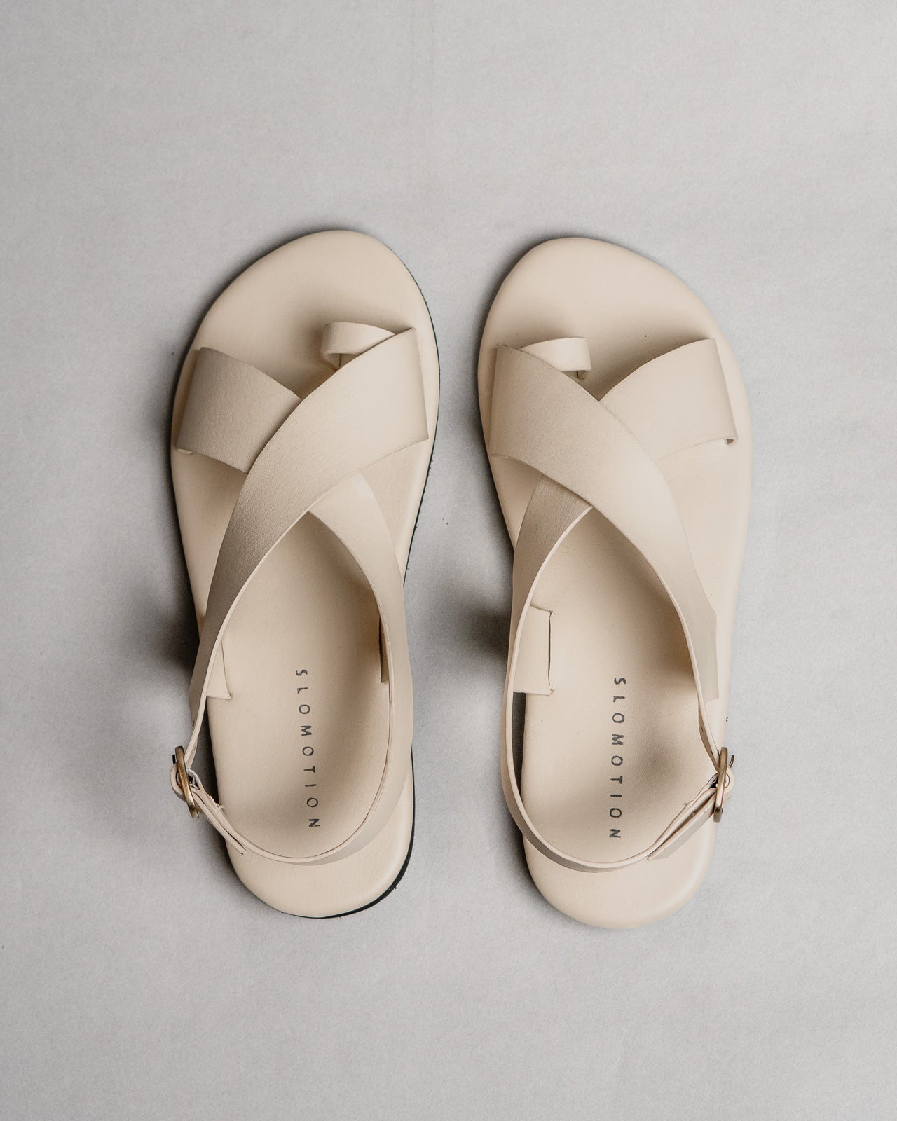 Crossover Strap Leather Women's Sandals - Ivory - CiceroniSandalsSlomotion