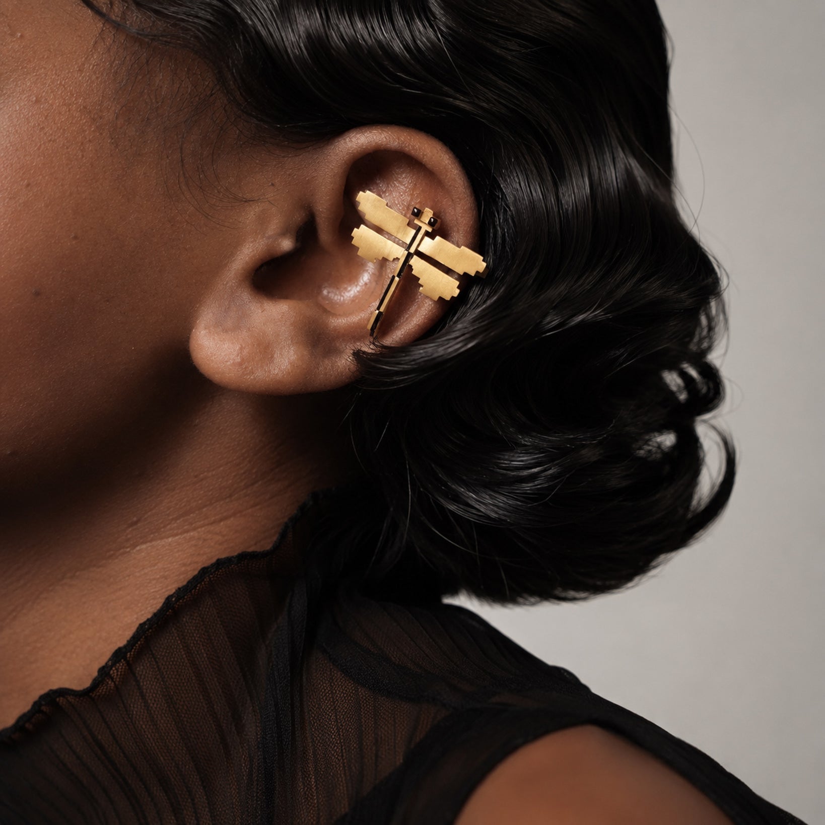 Dragonfly Ear Cuff - Single Piece - CiceroniEarringsNO.NA.MÈ