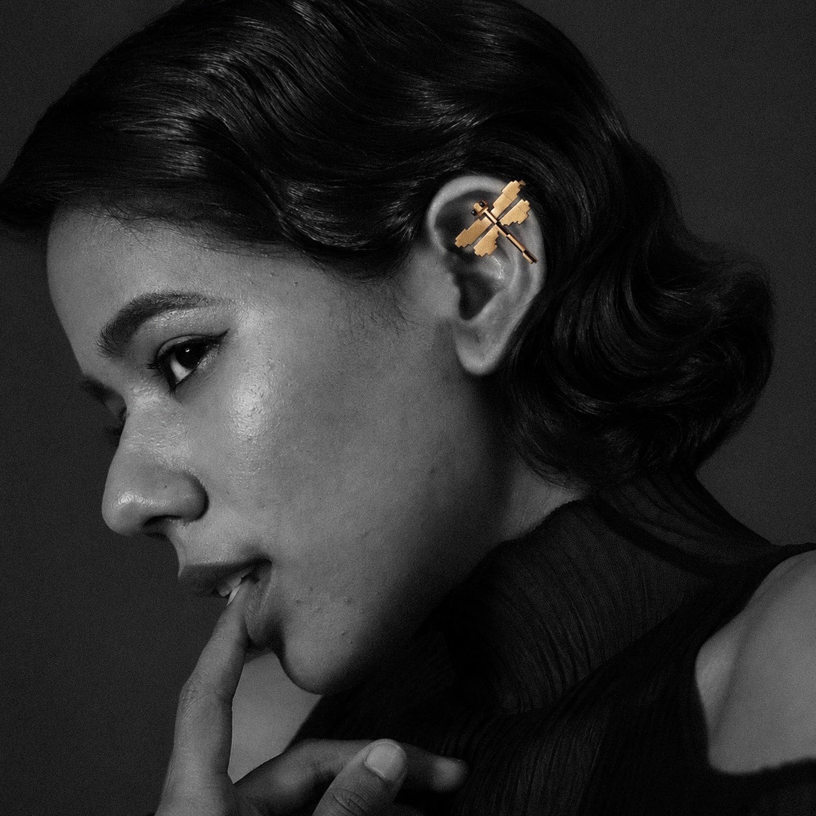 Dragonfly Ear Cuff - Single Piece - CiceroniEarringsNO.NA.MÈ