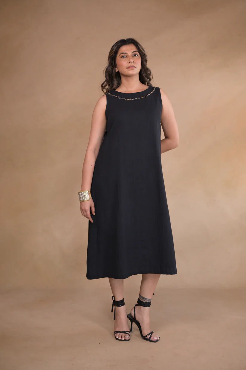 Dress, in herringbone weave with hand embroidery - Black - CiceroniDressesRang by Rajvi