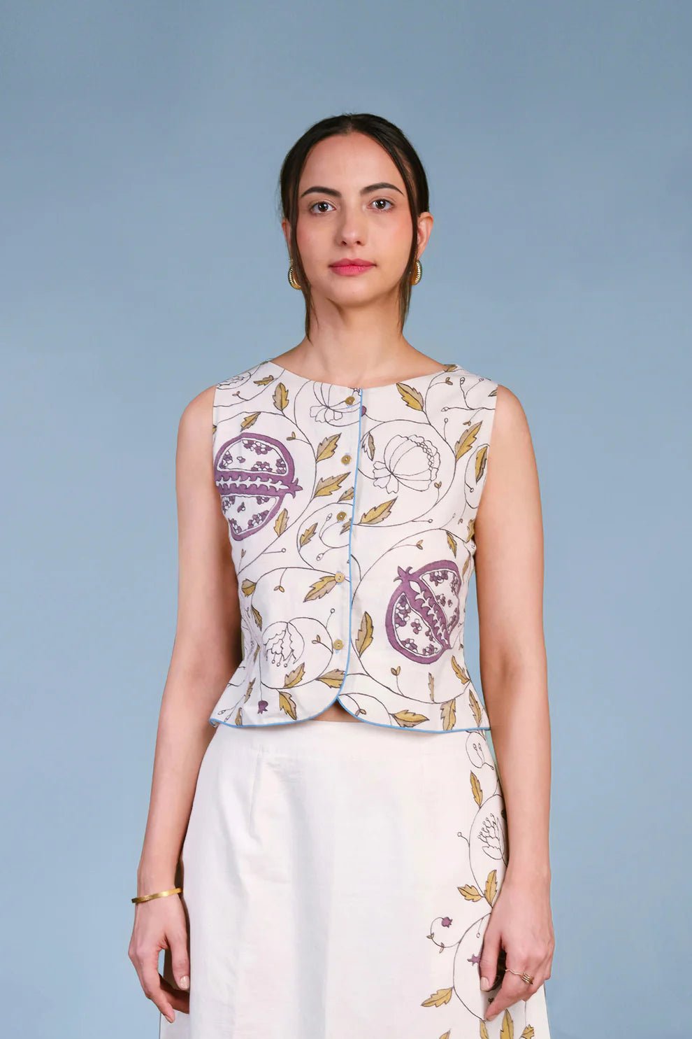 Earth Smells Like Rain Vest - CiceroniTopsNambi - Kai