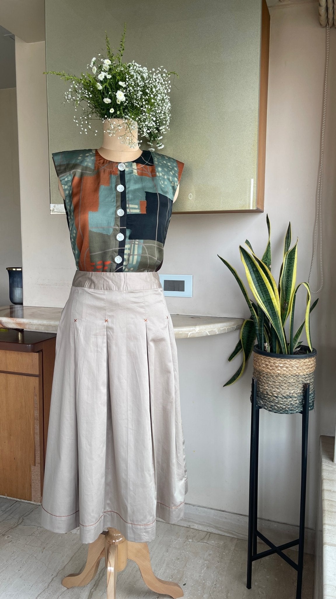 Earthlines Top & Skirt Set - CiceroniSkirt SetArtbeats by Keerthana