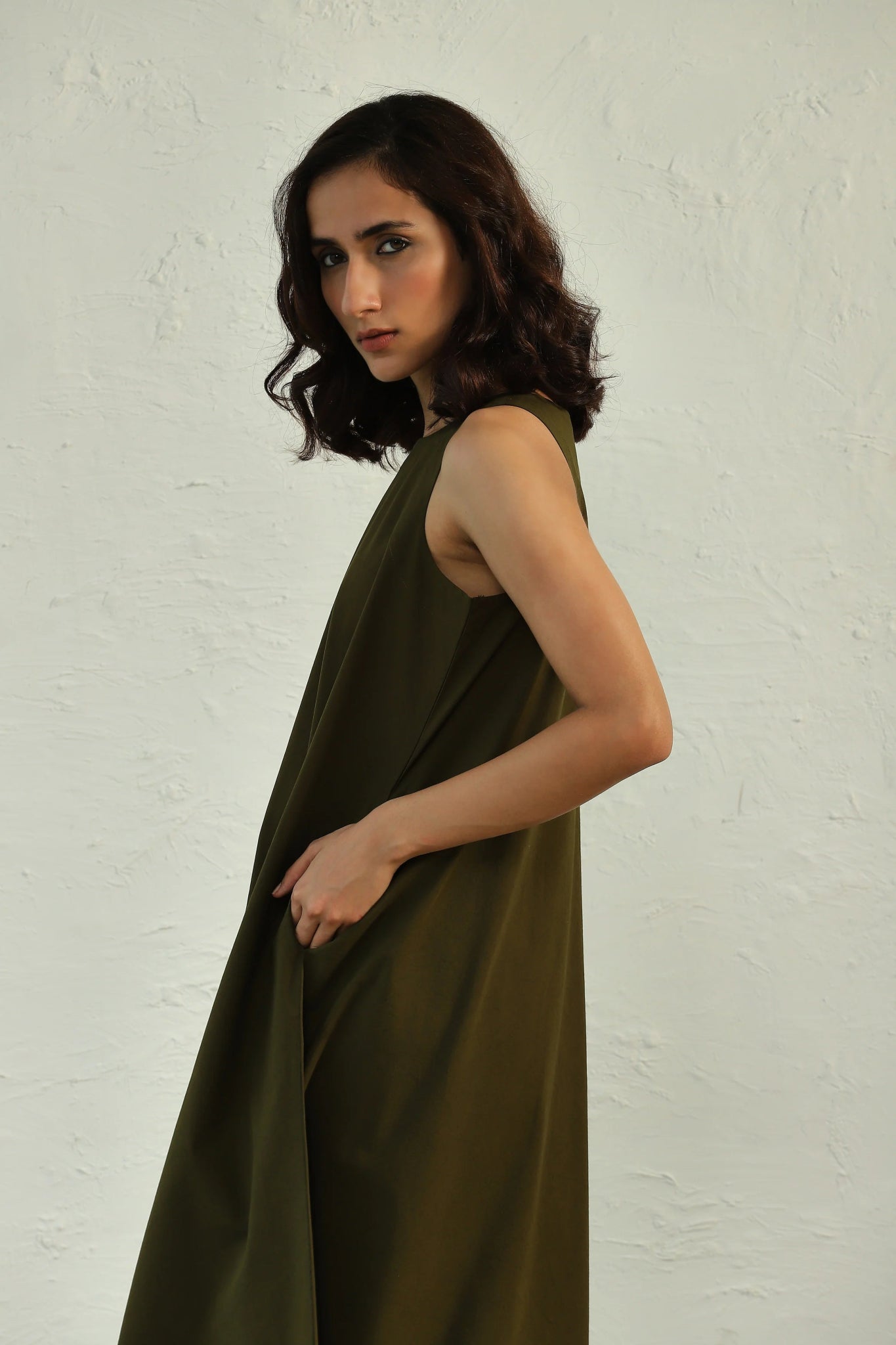 Earthy Green Halter Dress - CiceroniDressesCanoopi