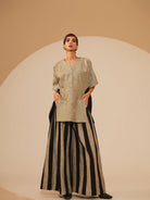 Earthy Top - Taupe and Black - CiceroniTopsStoique