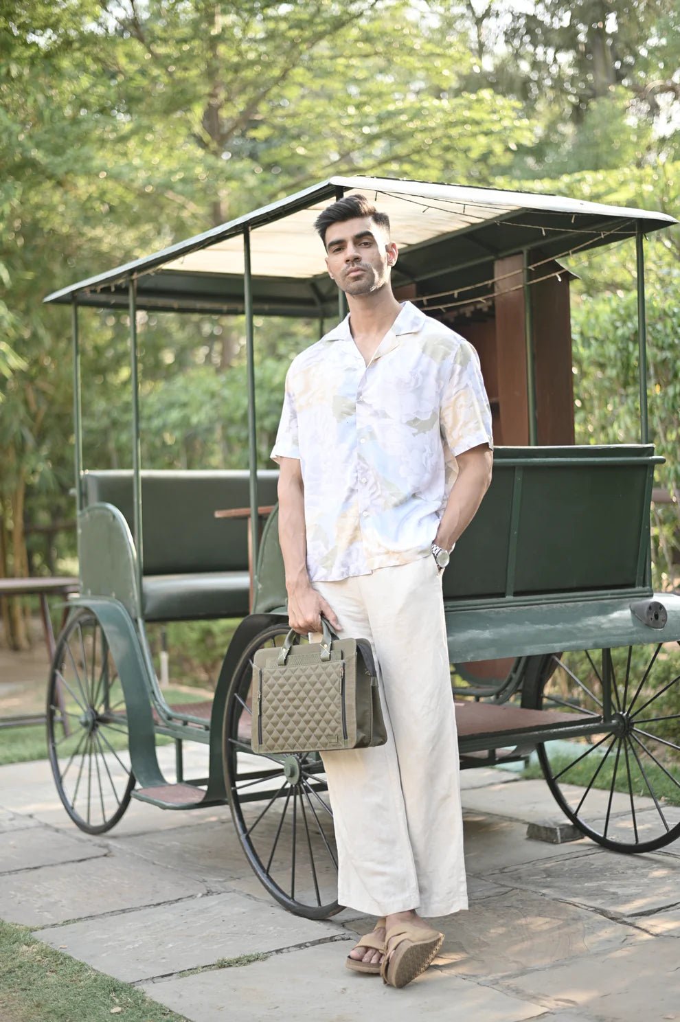 ECRU Criss Cross Laptop - CiceroniLaptop BagStudio Kassa