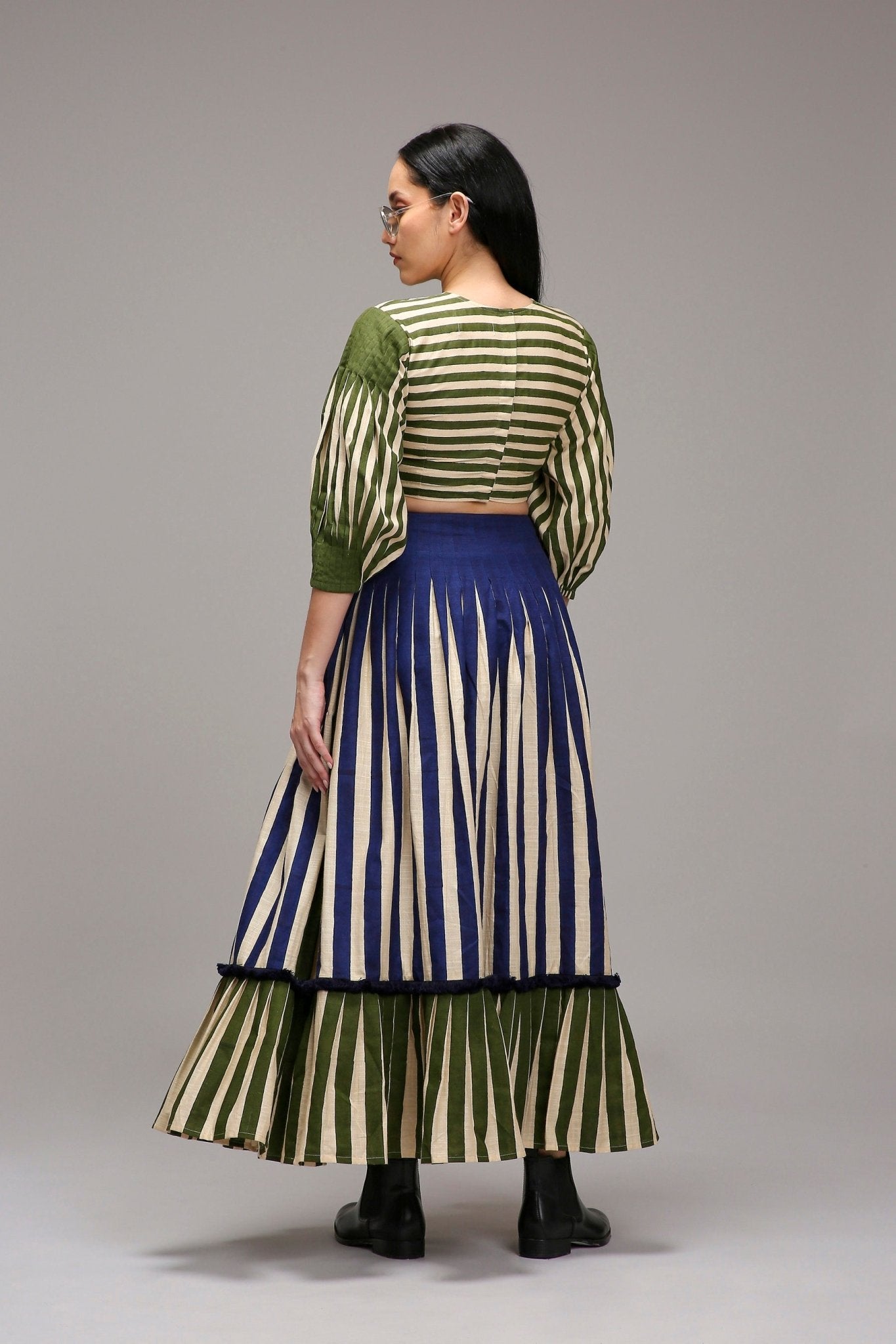 Egg-Shell Striped Crop Top & Skirt Set (2 PCS) - CiceroniSkirt SetMATI