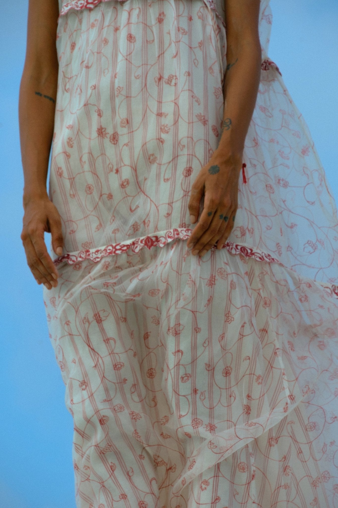 Ei Mon Organza Tier Dress - CiceroniDressesAhmev