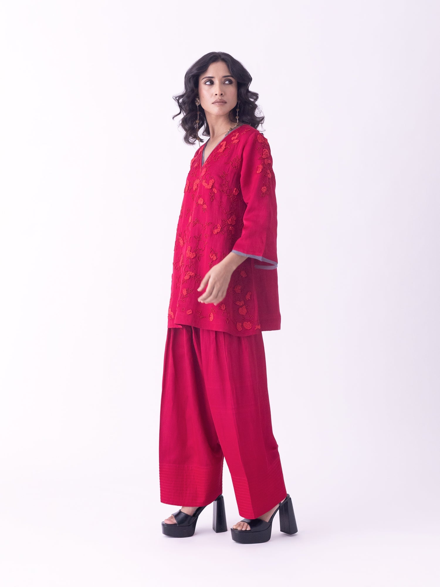 Eira Kurti - CiceroniTopsShades of India