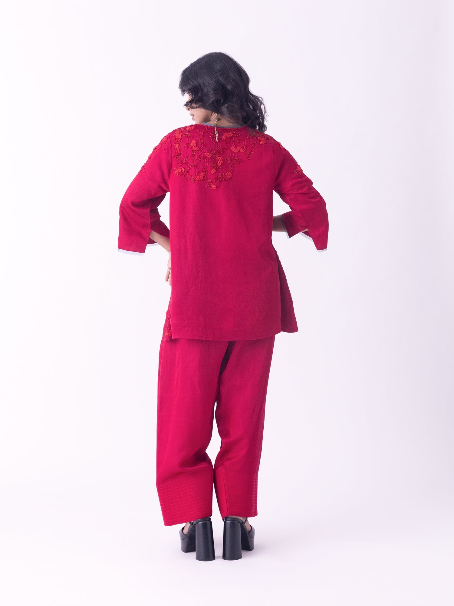Eira Kurti - CiceroniTopsShades of India