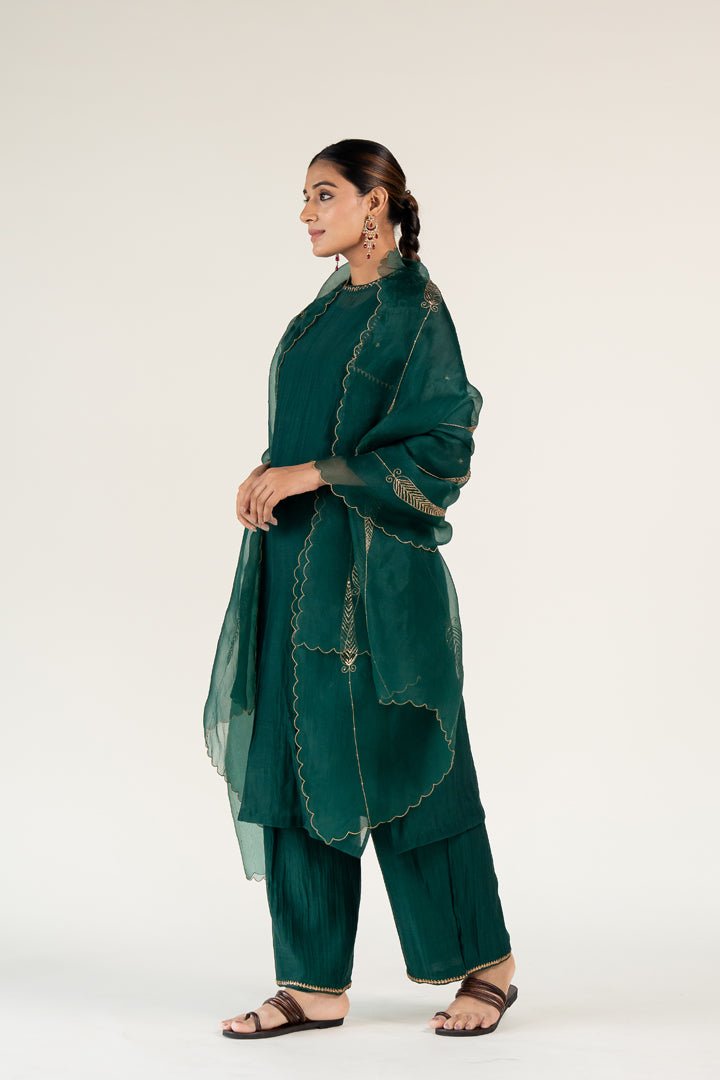 Emerald Green Kurta Set with Shama Odhani - CiceroniKurta Set, Festive WearNirjara