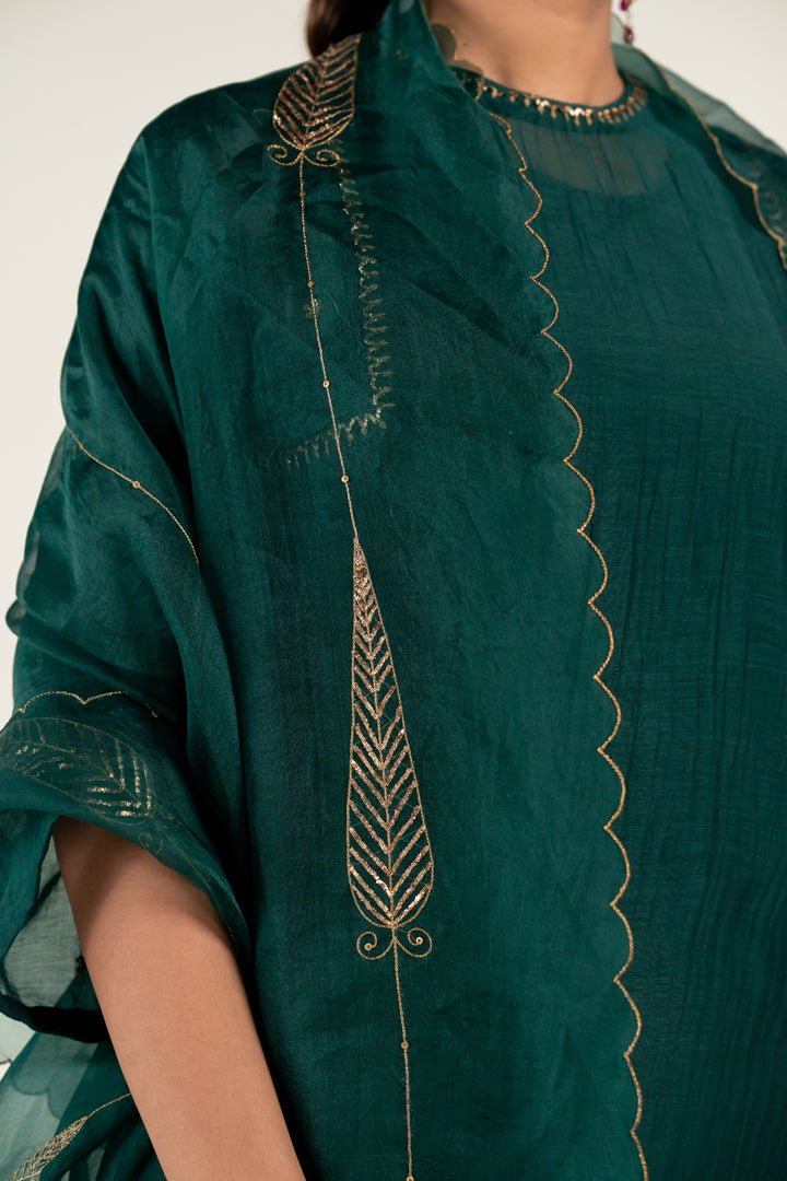 Emerald Green Kurta Set with Shama Odhani - CiceroniKurta Set, Festive WearNirjara