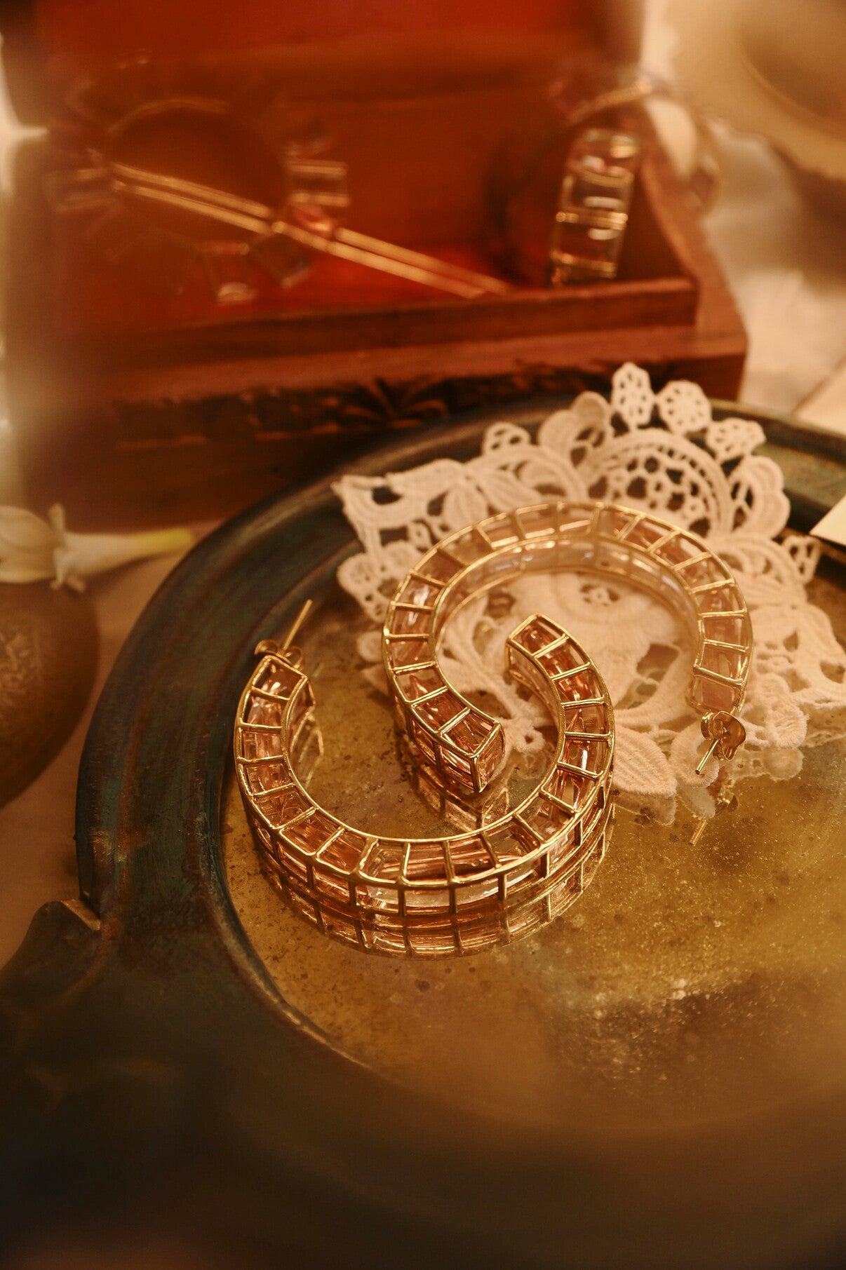 Enso Hoops - CiceroniEarringsThe Fabulist