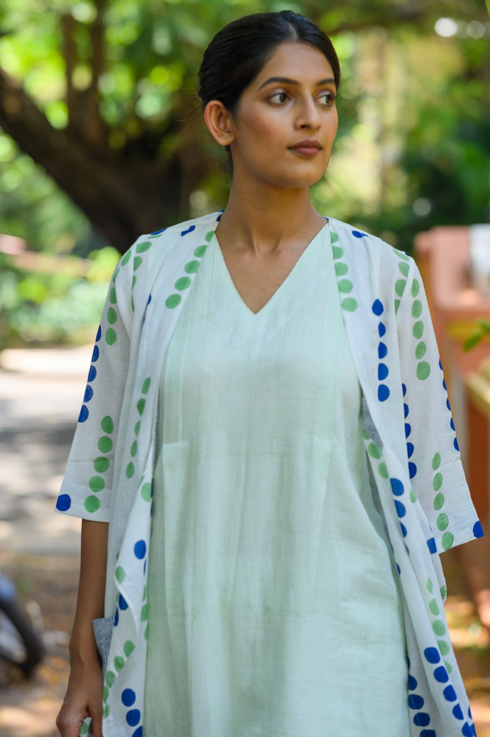 Esmeralda Dot Art Overlay - CiceroniJacketsRaga & Co.