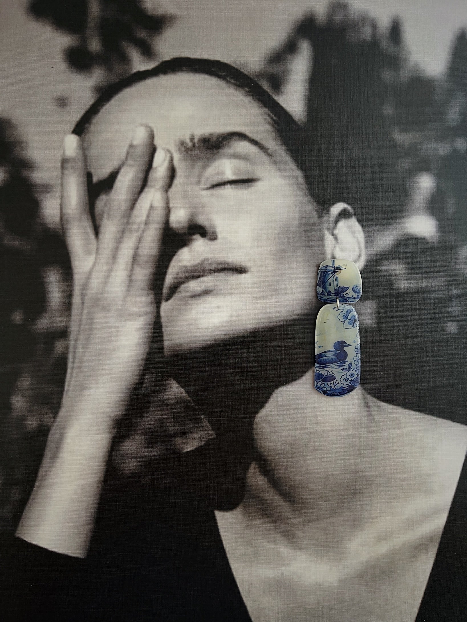Flores Rectangular Danglers - CiceroniEarringsShivaani Vaishnavi