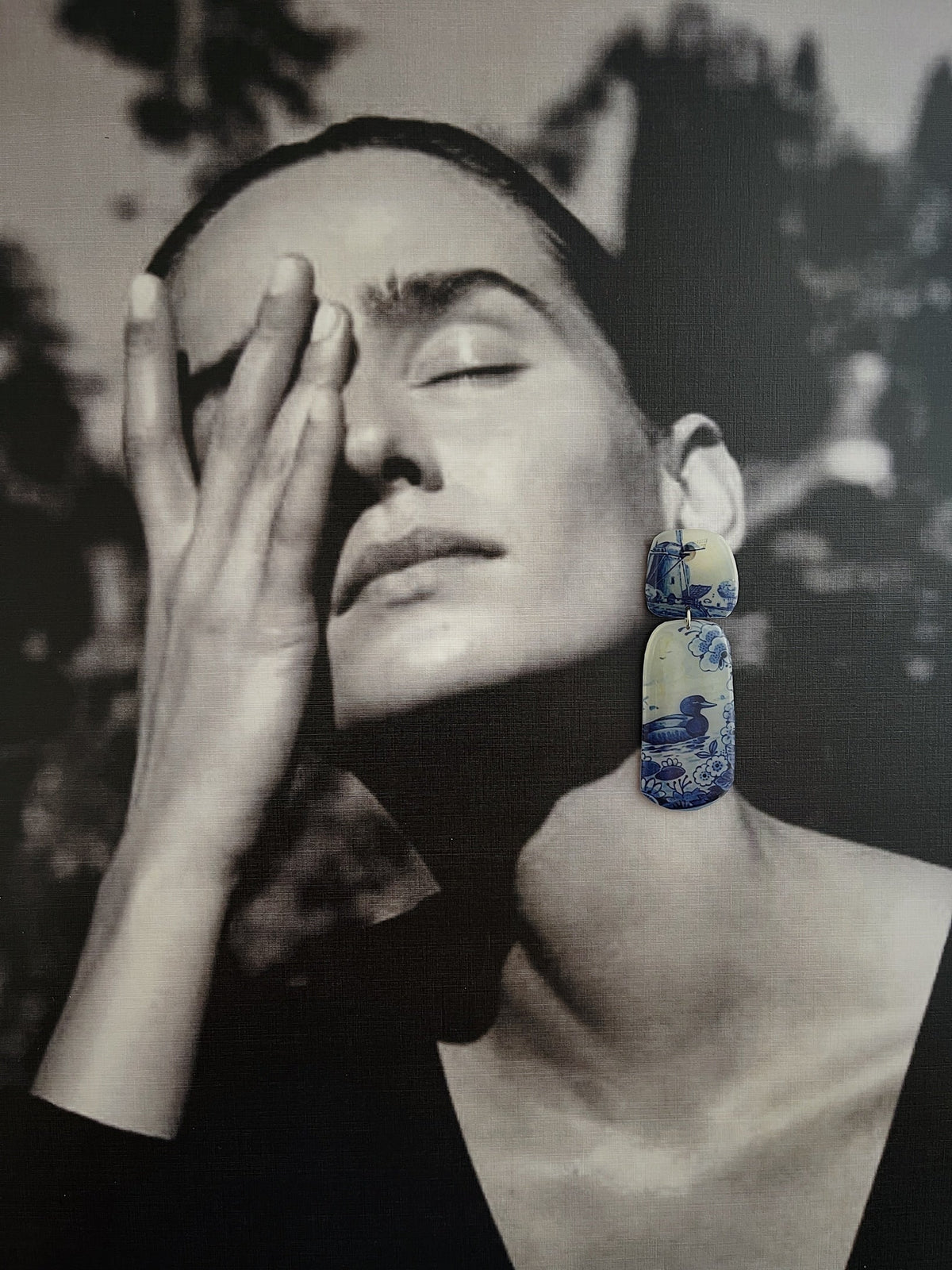 Flores Rectangular Danglers - CiceroniEarringsShivaani Vaishnavi