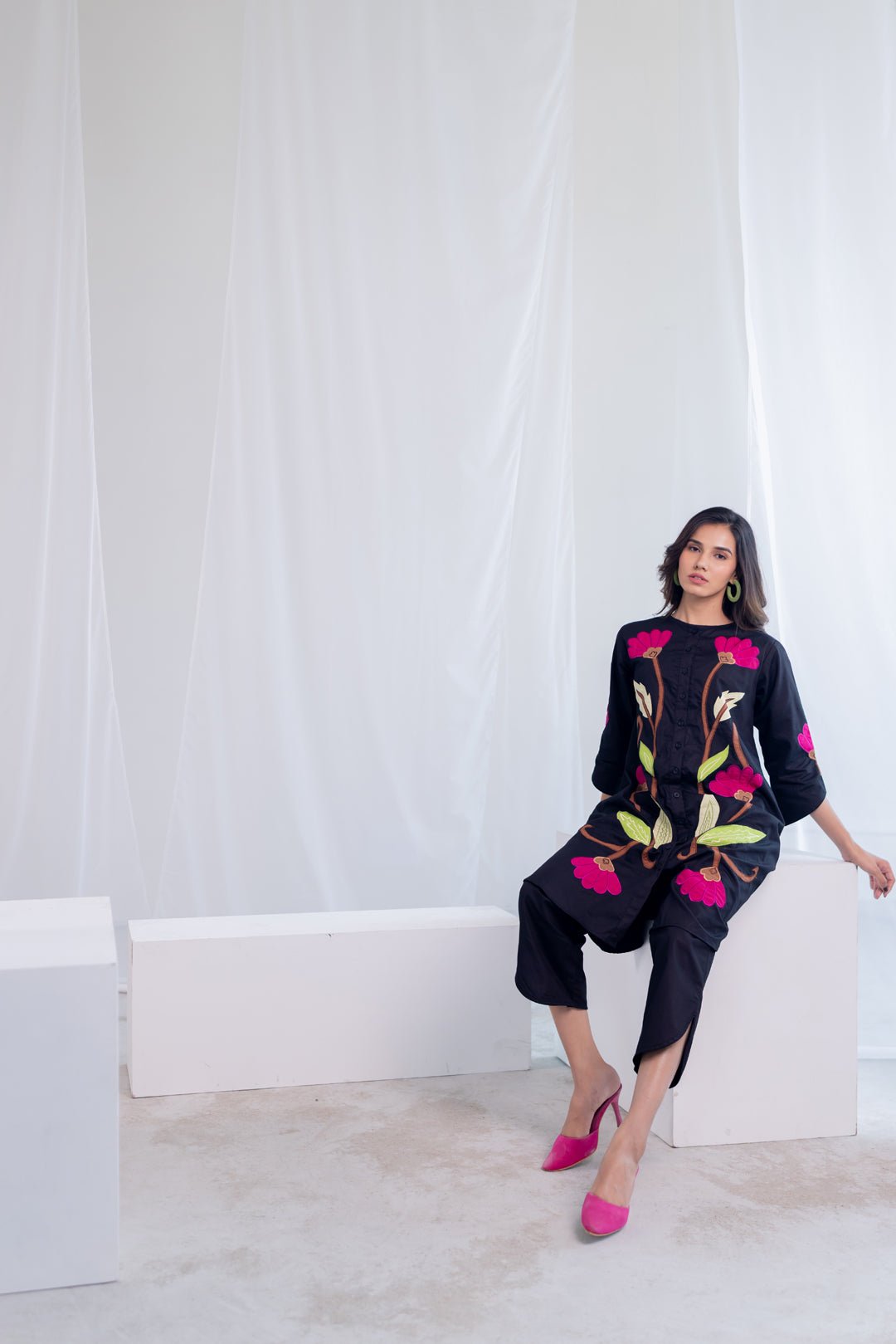 Flowers on Embers Applique Tunic Set - CiceroniKurta, Everyday WearSilai Studio
