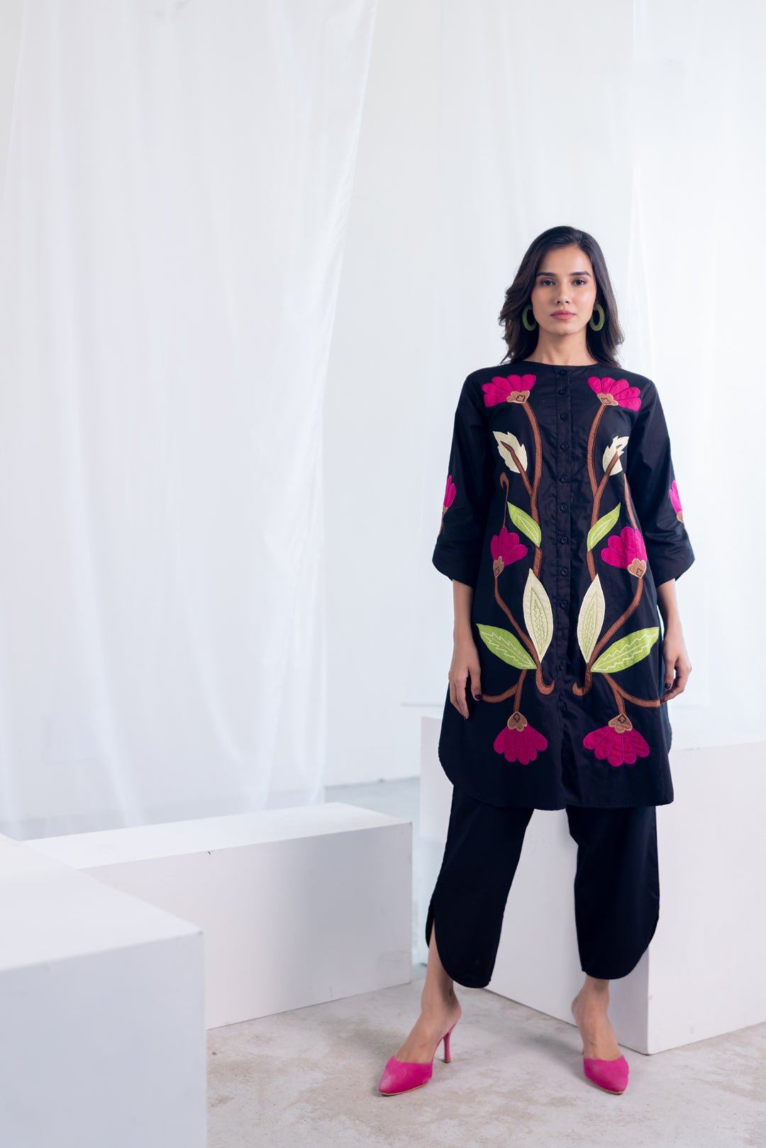 Flowers on Embers Applique Tunic Set - CiceroniKurta, Everyday WearSilai Studio