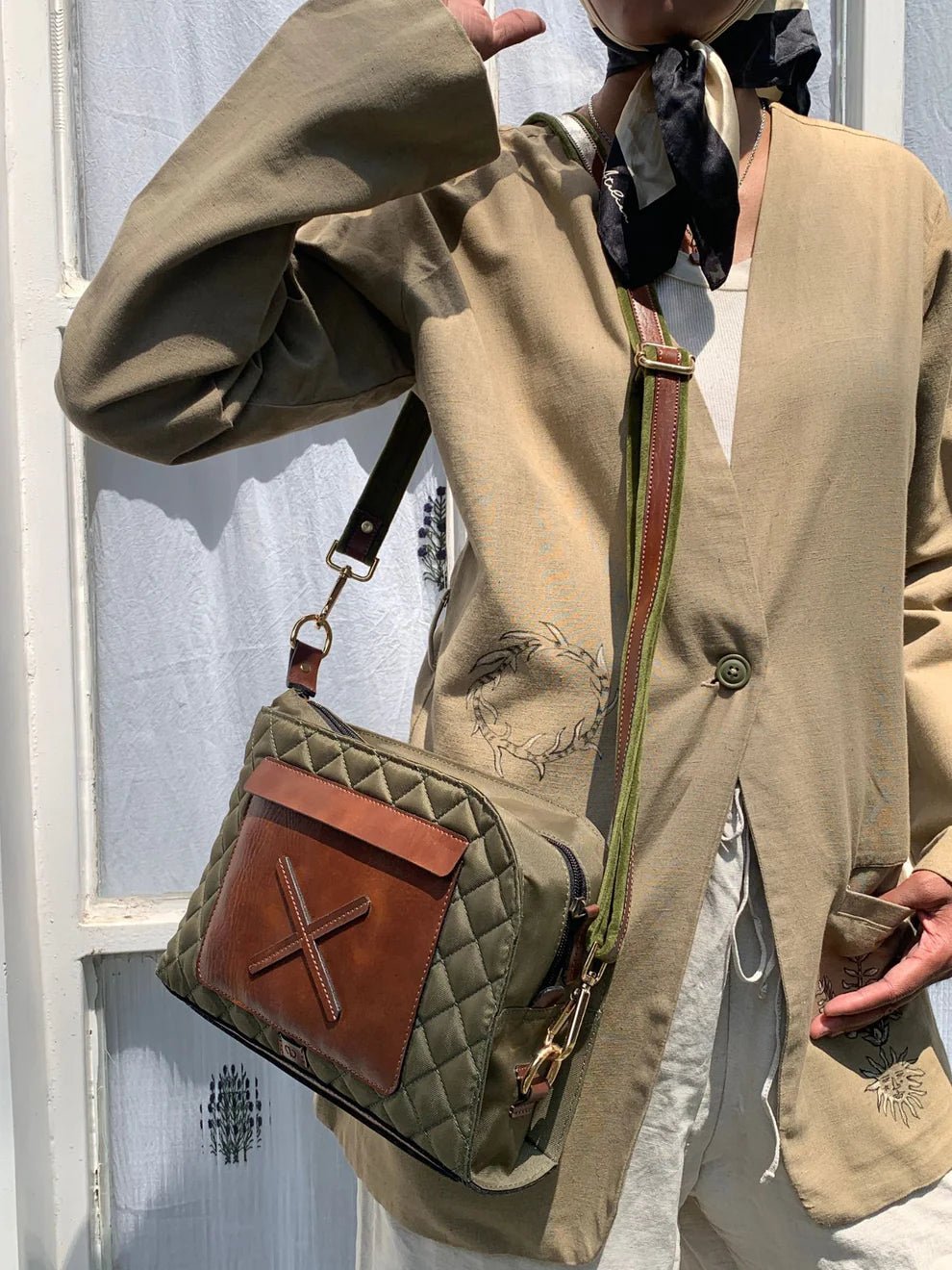 Forest Criss Cross D Sling - CiceroniSling BagStudio Kassa
