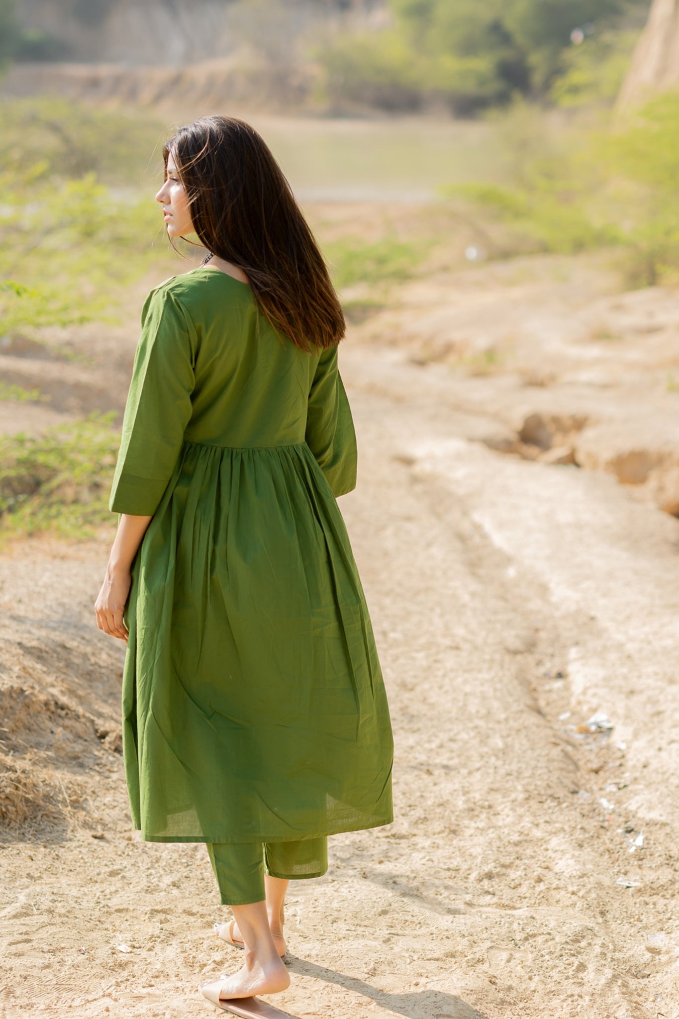 Forest Green Gathered Kurta Set - CiceroniKurta Set, Everyday WearMaidaan