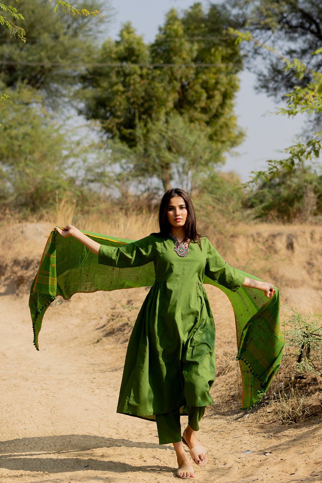 Forest Green Gathered Kurta Set - CiceroniKurta Set, Everyday WearMaidaan