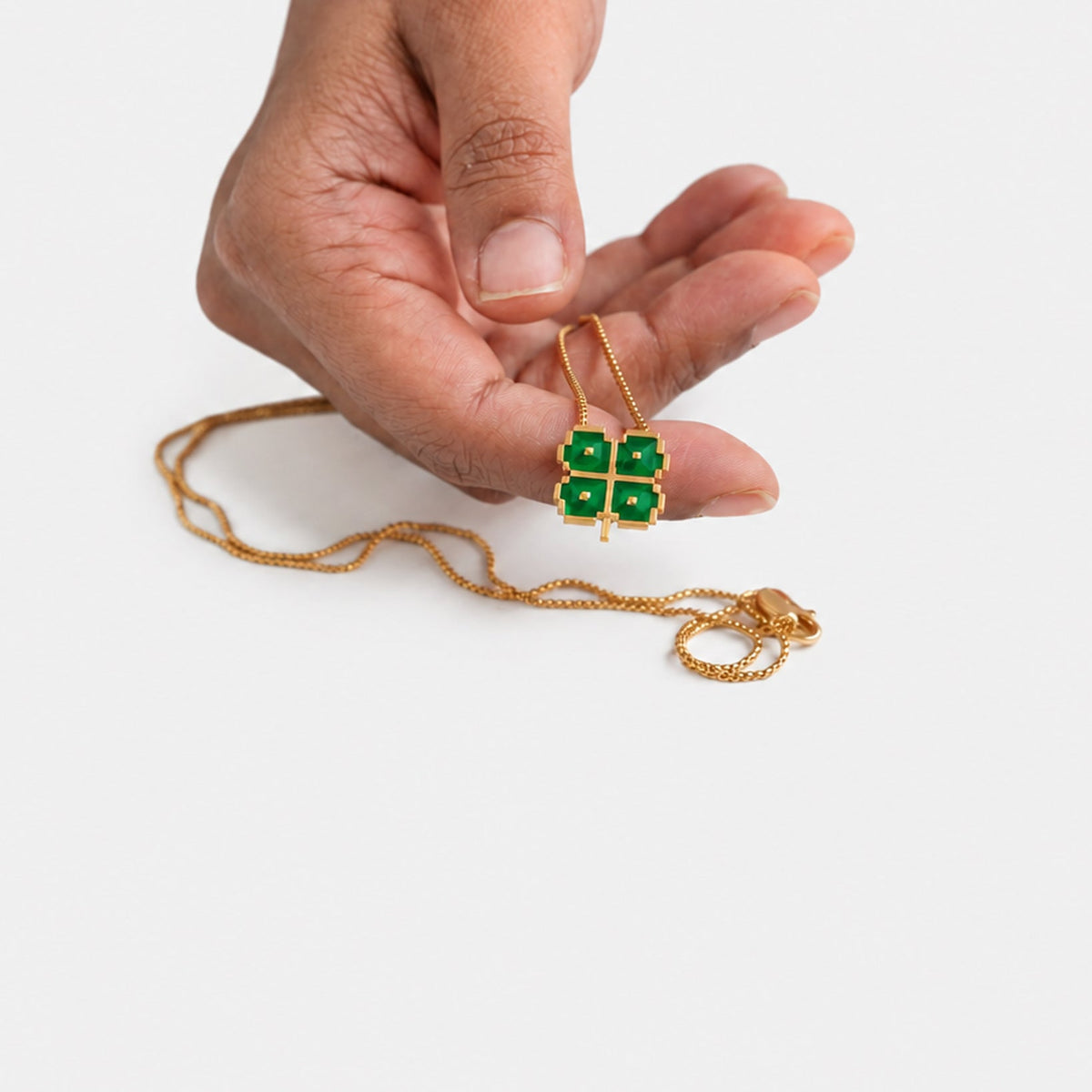Four Leaf Clover Pendant and Chain - CiceroniNeckpieceNO.NA.MÈ