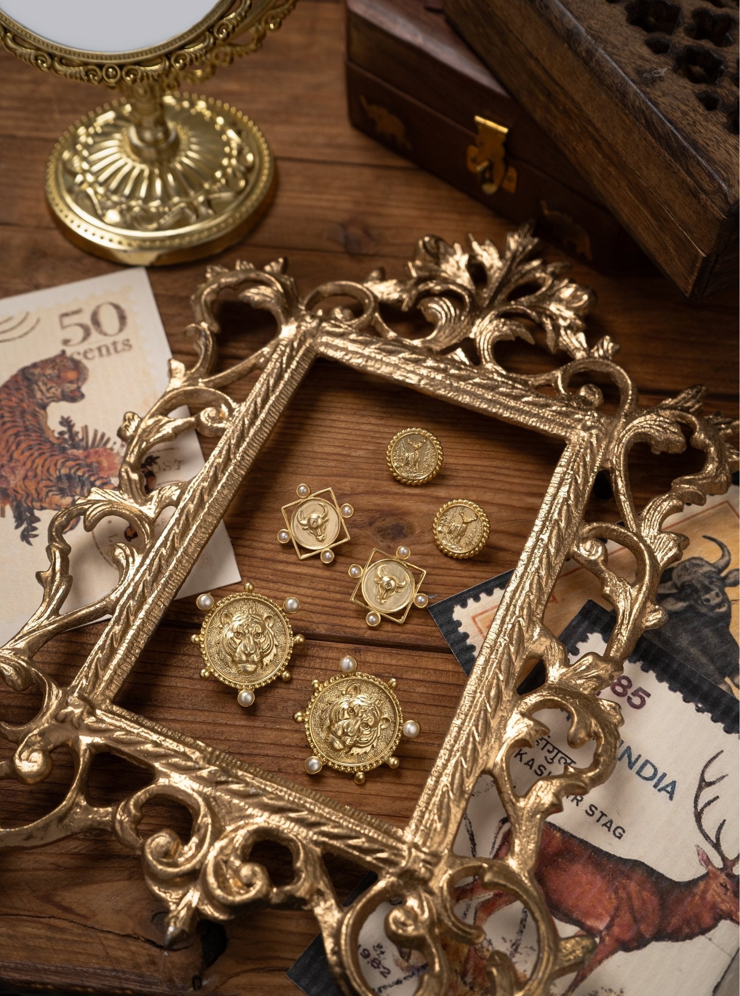 Gaura Earrings - CiceroniEarringsNIA