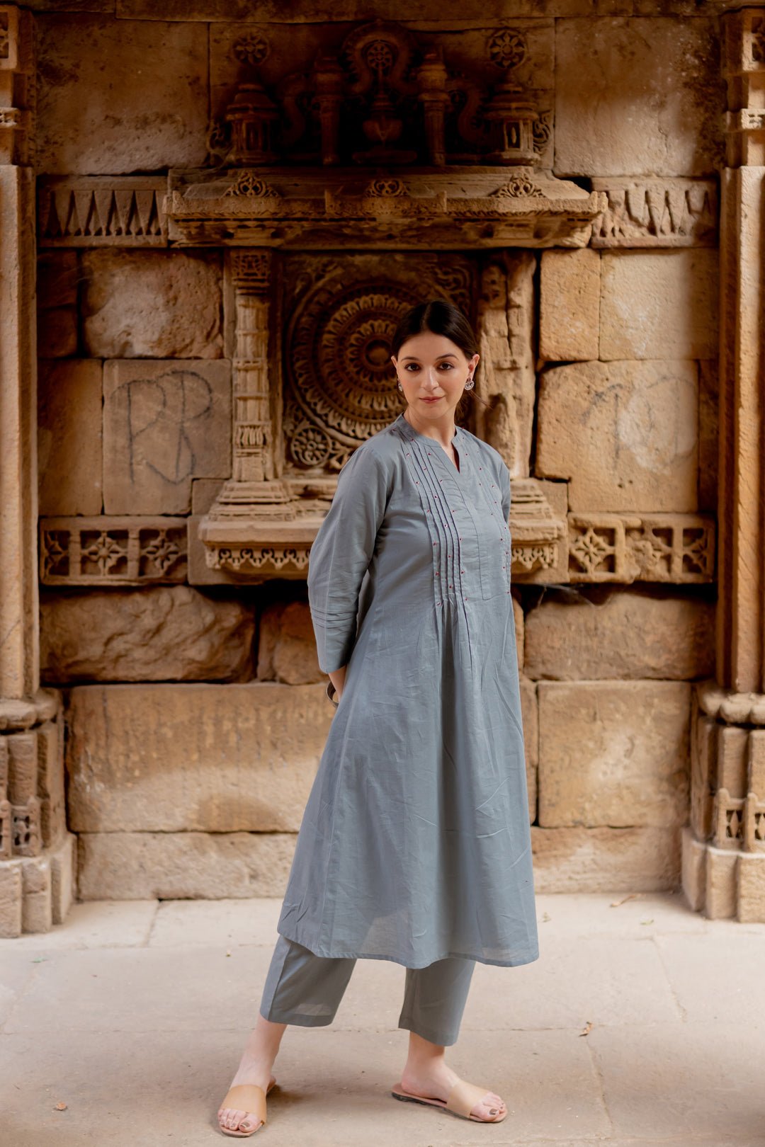 Grey Dune Kurta Set with Maroon Ajrakh Dupatta - CiceroniKurta Set, Everyday WearMaidaan