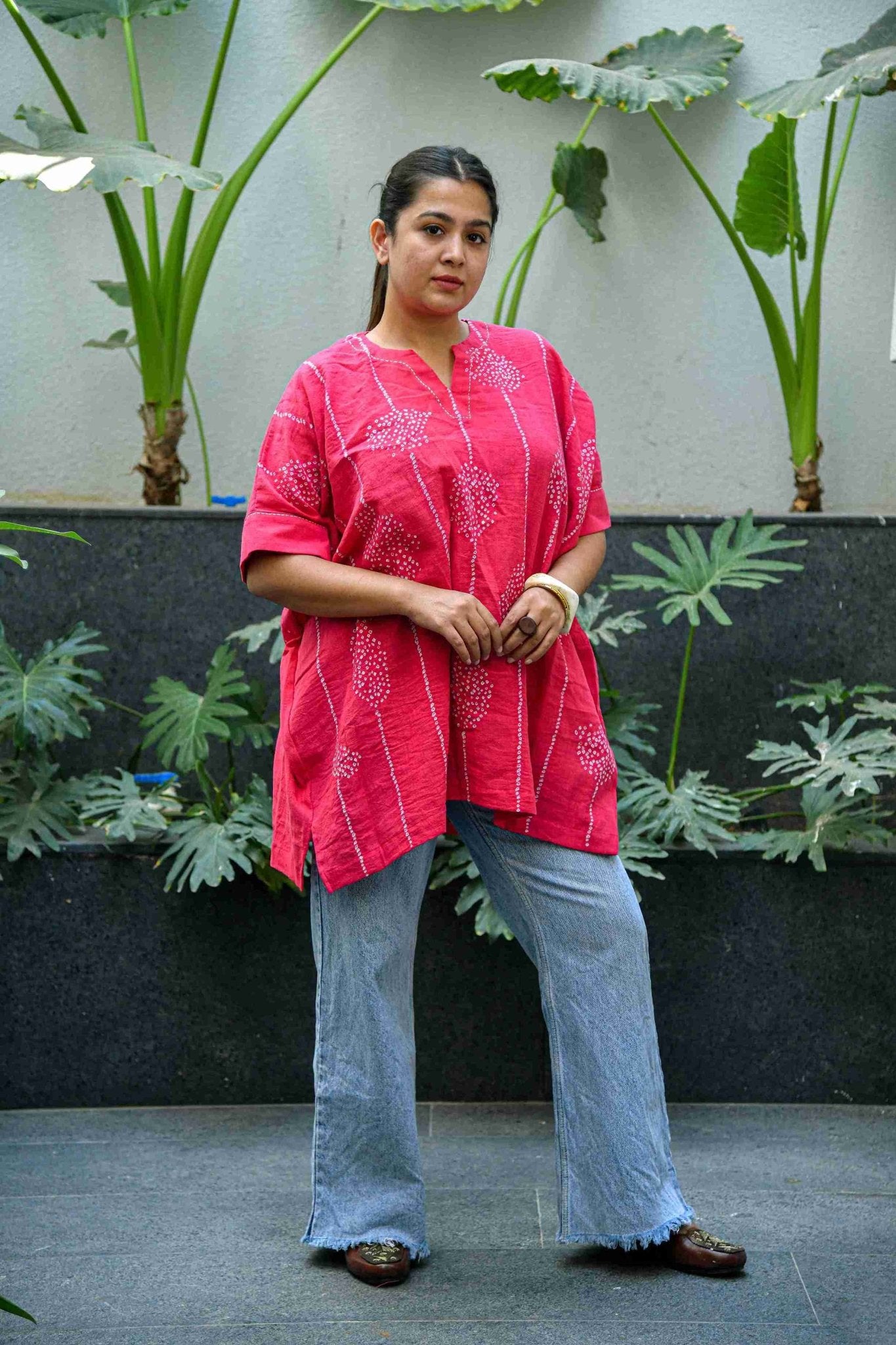 Gul Aab Distorted Line Top - CiceroniTopsYD Aashiya