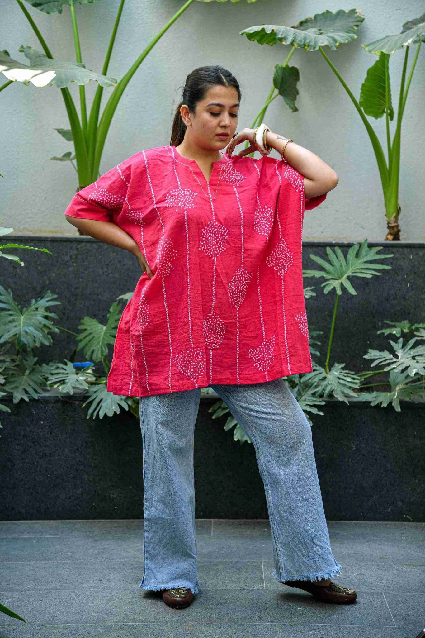 Gul Aab Distorted Line Top - CiceroniTopsYD Aashiya