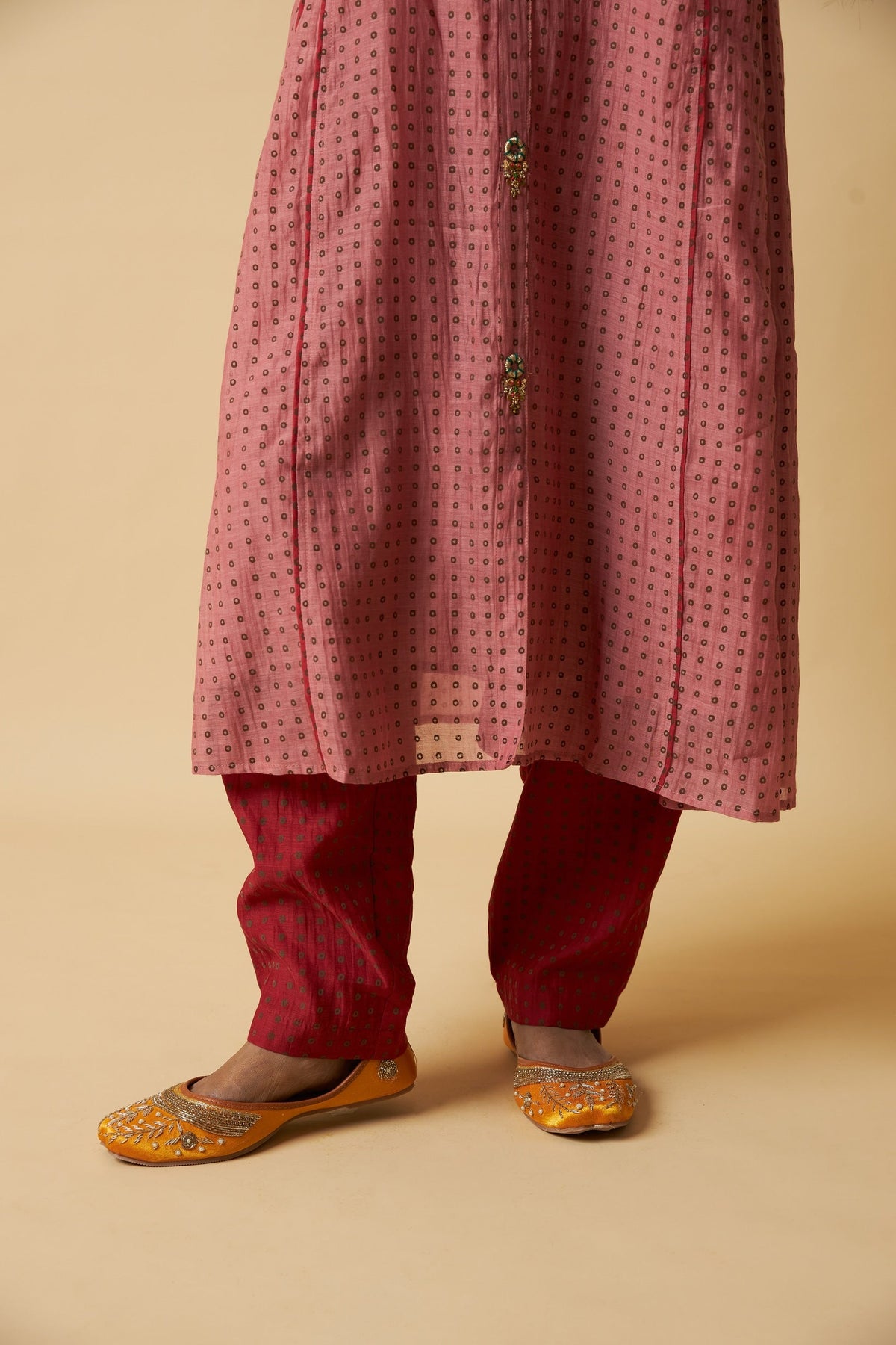 Gulabi Koyal Embroidered Co-ord Set- Set of 2 - CiceroniKurta Set, Festive WearPants and Pajamas