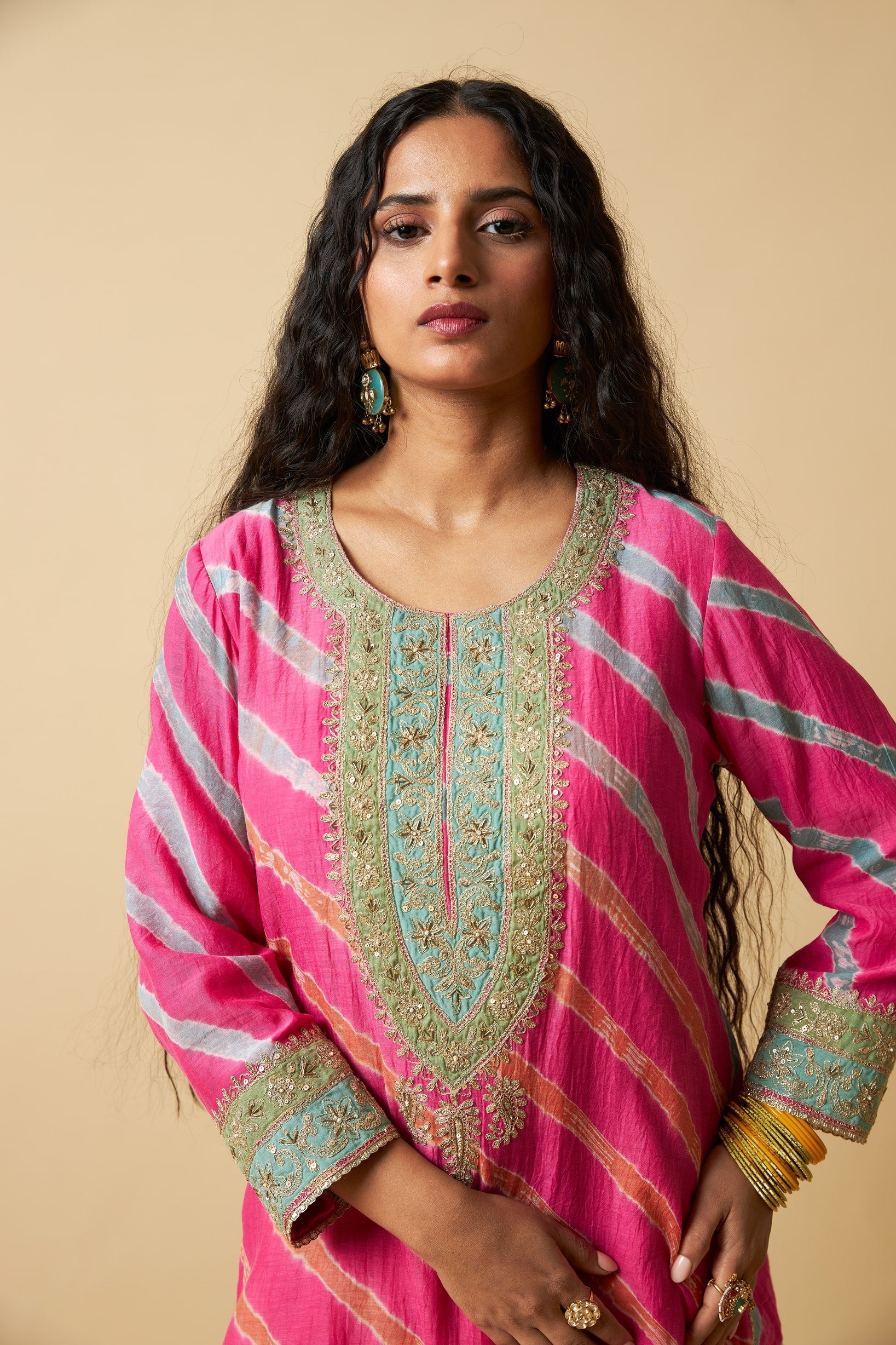 Gulnaar Gulabi Embroidered Kurta Set- Set of 3 - CiceroniKurta Set, Festive WearPants and Pajamas