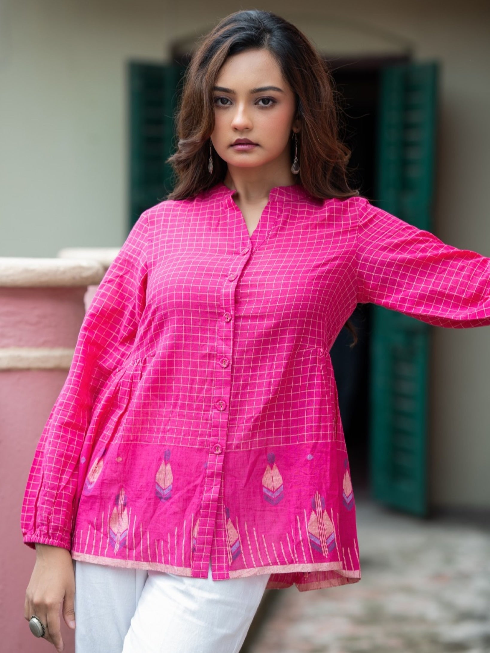 Gulnaar Pink Khadi Handwoven Jamdani Cotton Top - CiceroniTopsSutra Art of Clothing