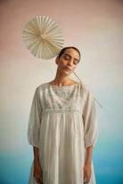 Hakanai Square Sleeve Top - CiceroniTopsAhmev