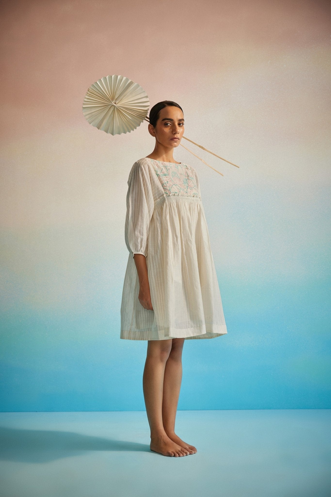 Hakanai Square Sleeve Top - CiceroniTopsAhmev